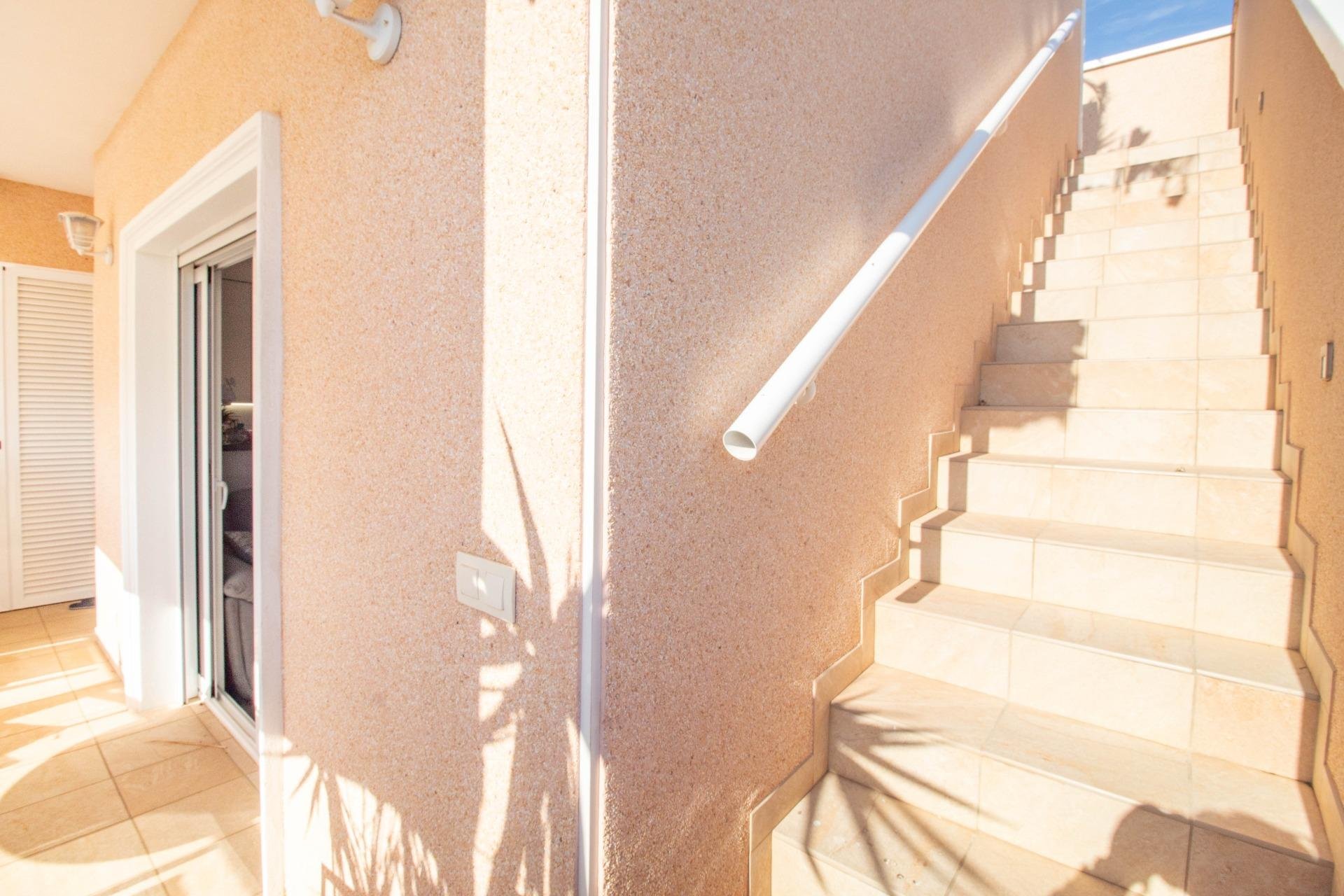 Resale - Bungalow - Torrevieja - Punta prima