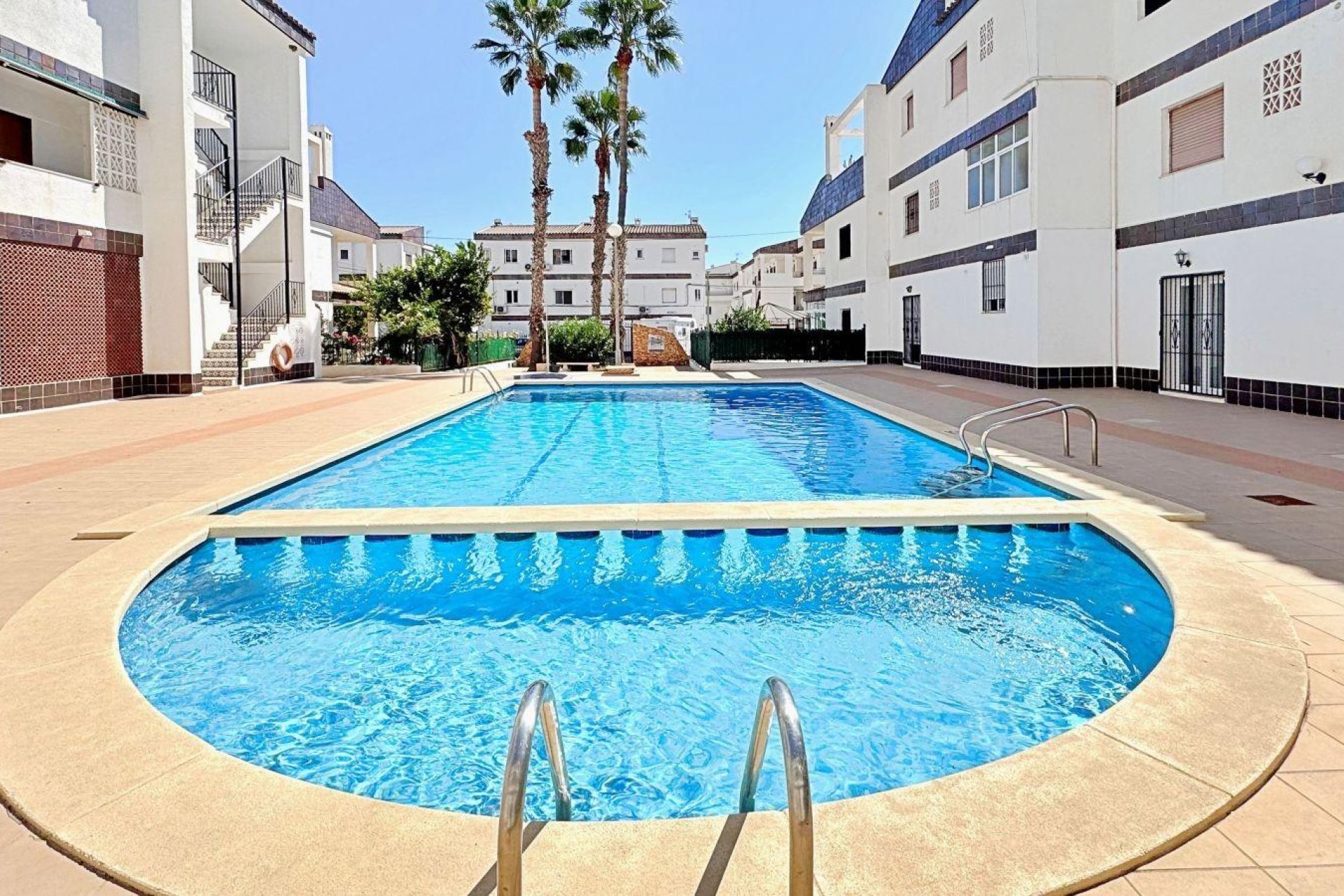 Resale - Bungalow - Torrevieja - Punta prima