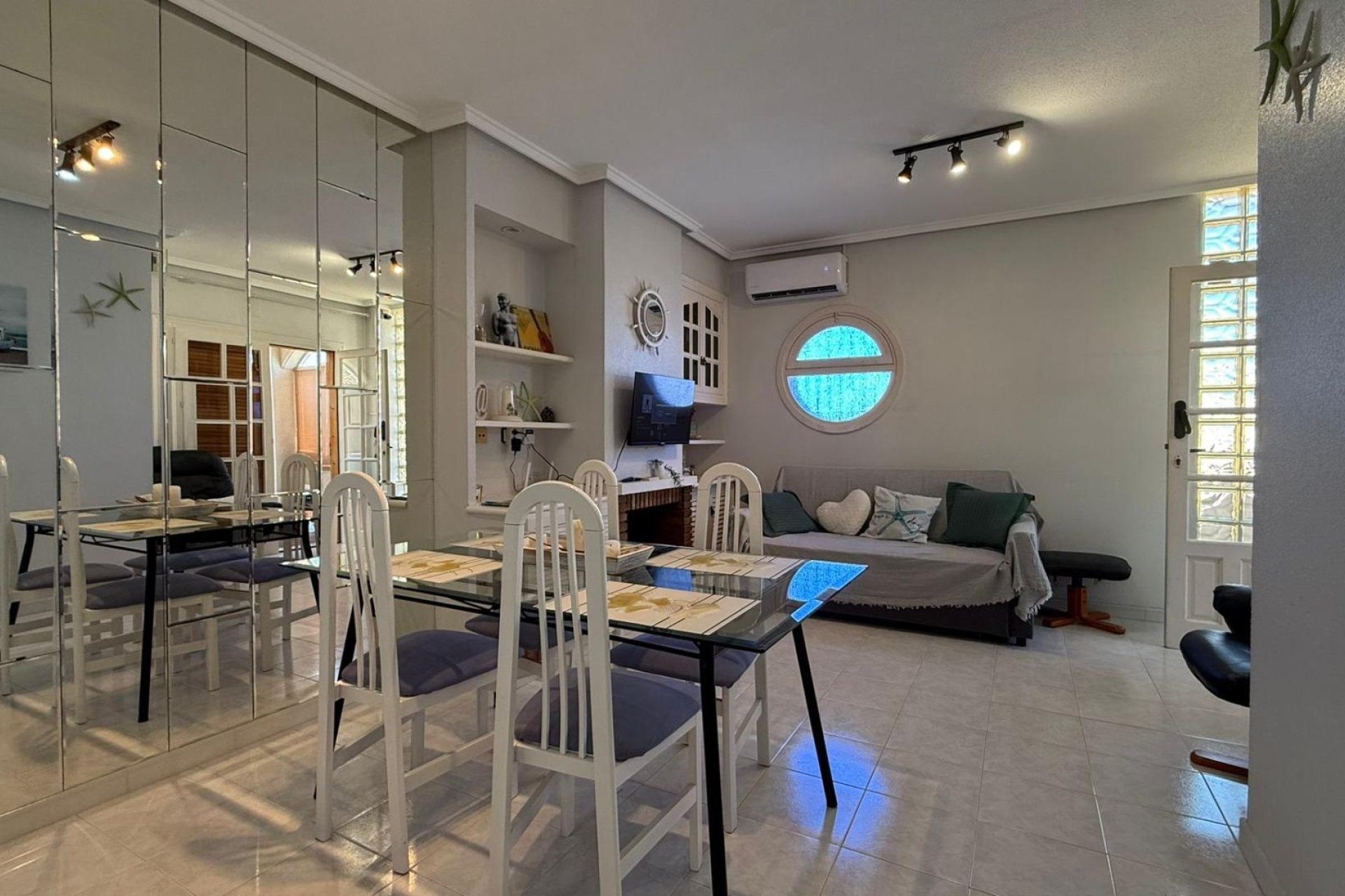 Resale - Bungalow - Torrevieja - Punta prima