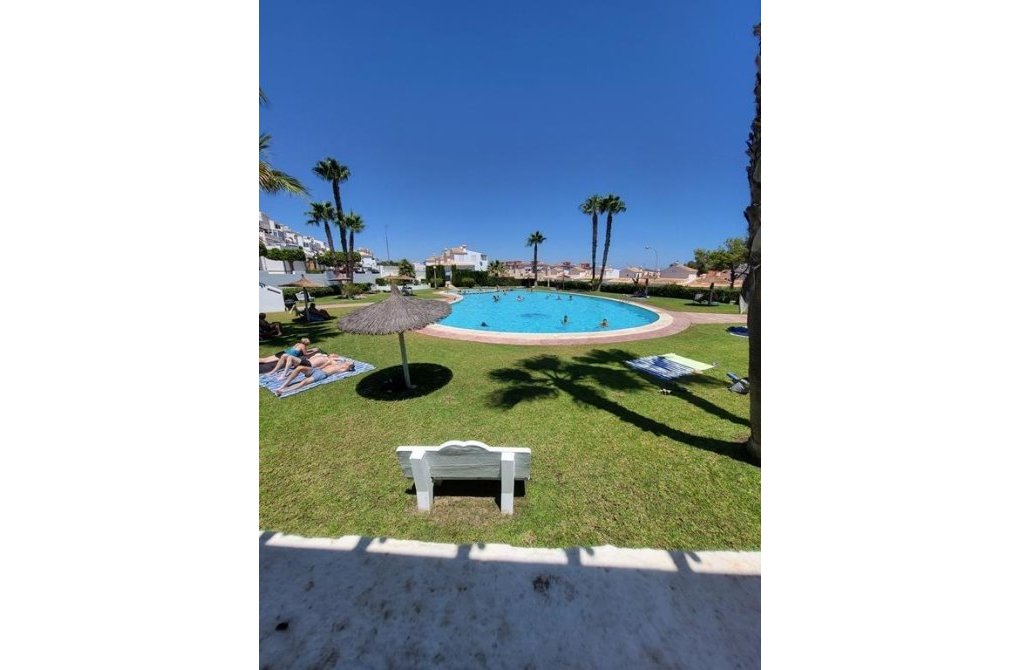 Resale - Bungalow - Torrevieja - Torreblanca