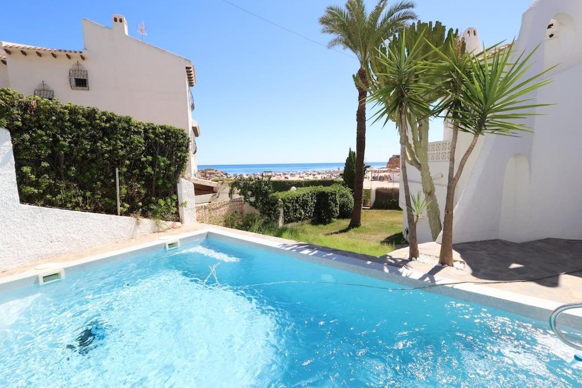 Resale - Chalet - Cabo Roig - Cala Capitan