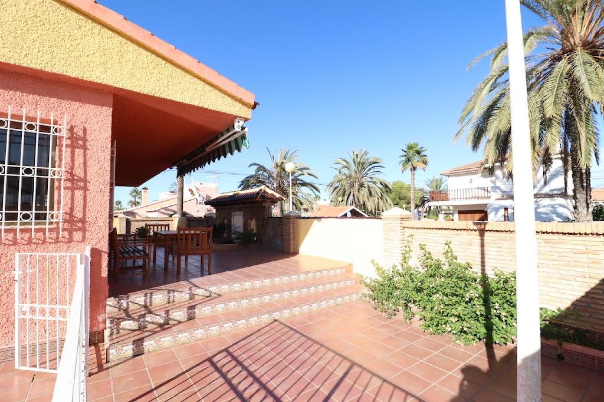 Resale - Chalet - Cabo Roig - MUY CERCA DE LA PLAYA