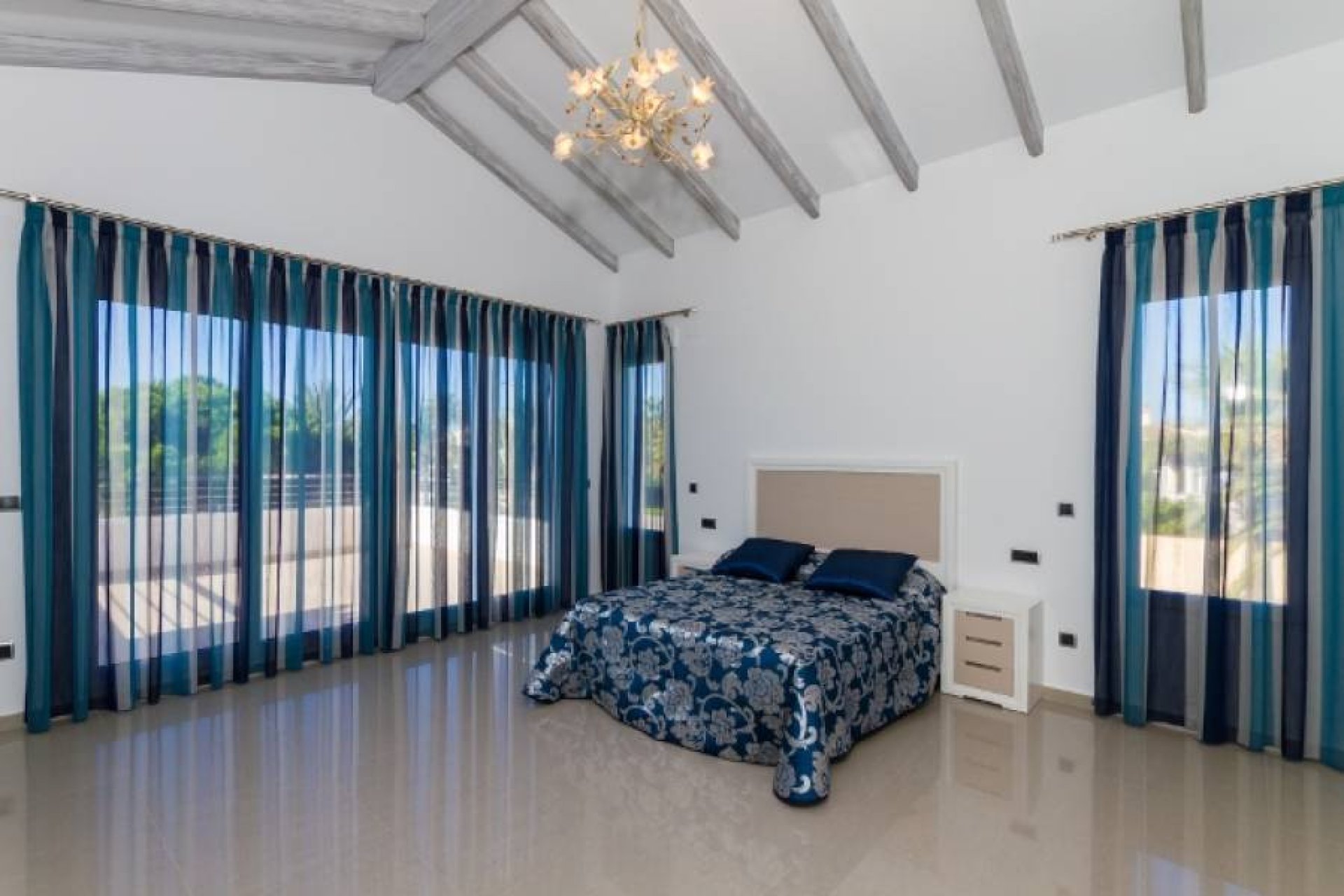 Resale - Chalet - Orihuela Costa - Cabo Roig