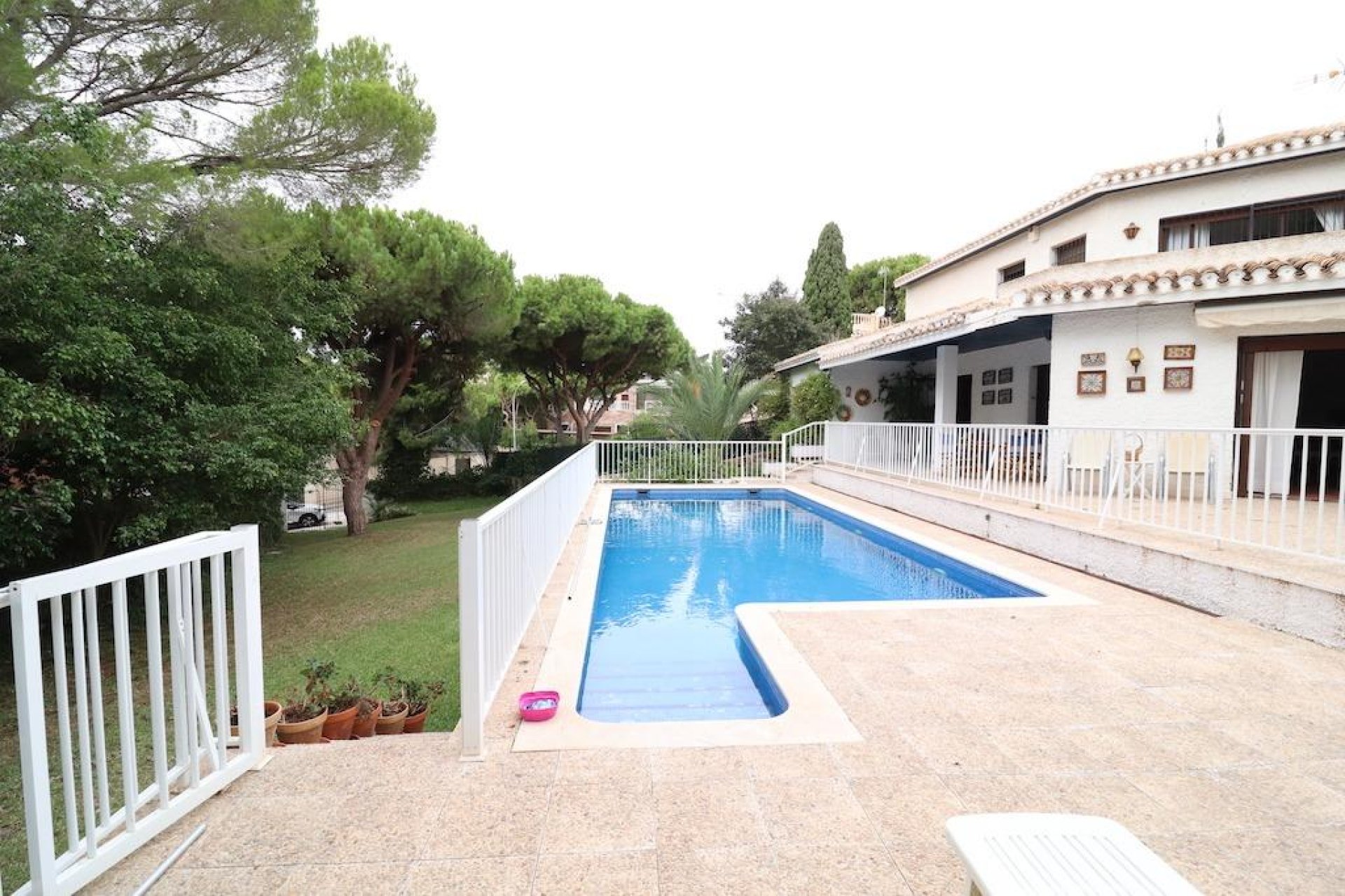 Resale - Chalet - Orihuela Costa - Campoamor