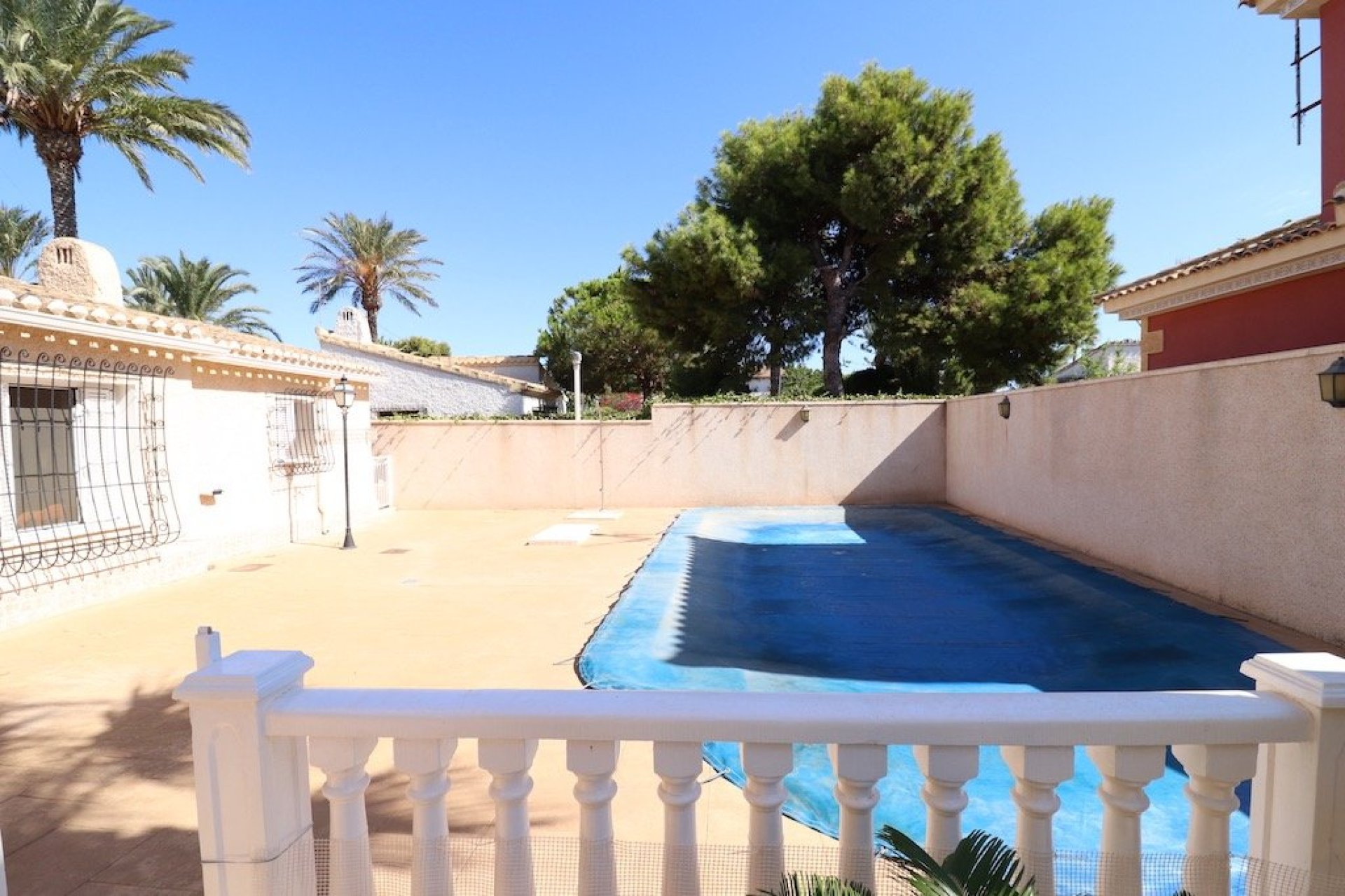 Resale - Chalet - Orihuela Costa - Punta Prima