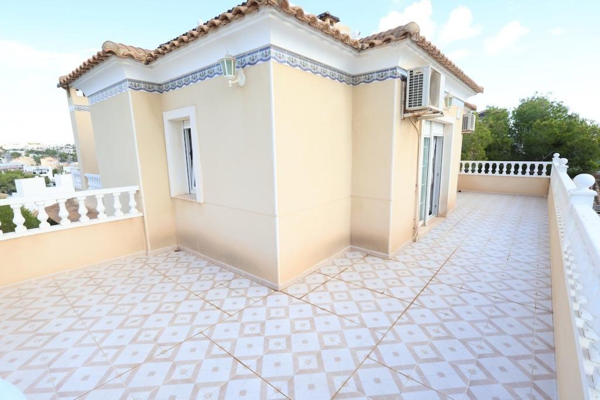 Resale - Chalet - Orihuela Costa - Villamartín-Las Filipinas