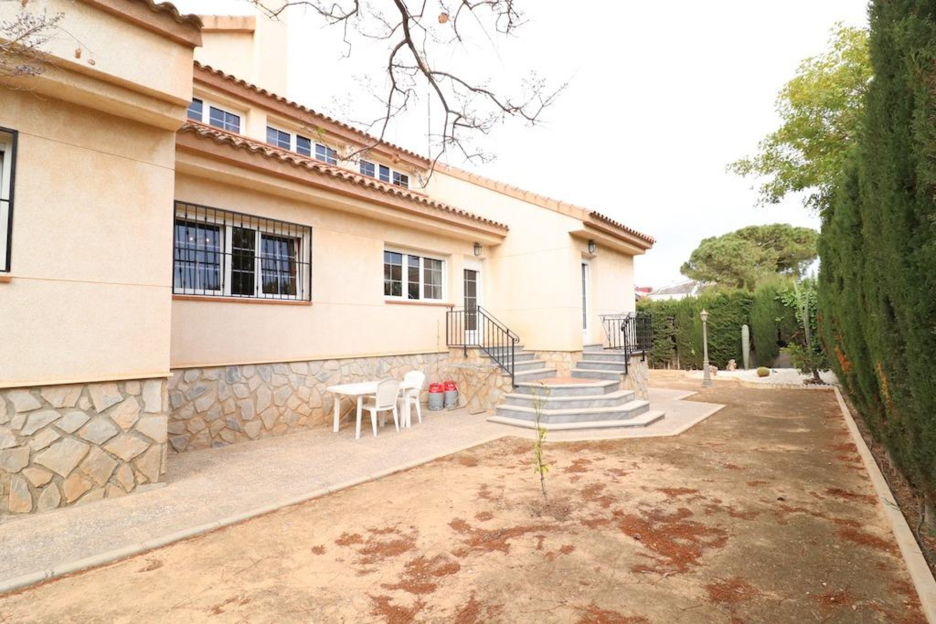 Resale - Chalet - Pilar de la Horadada - RioMar