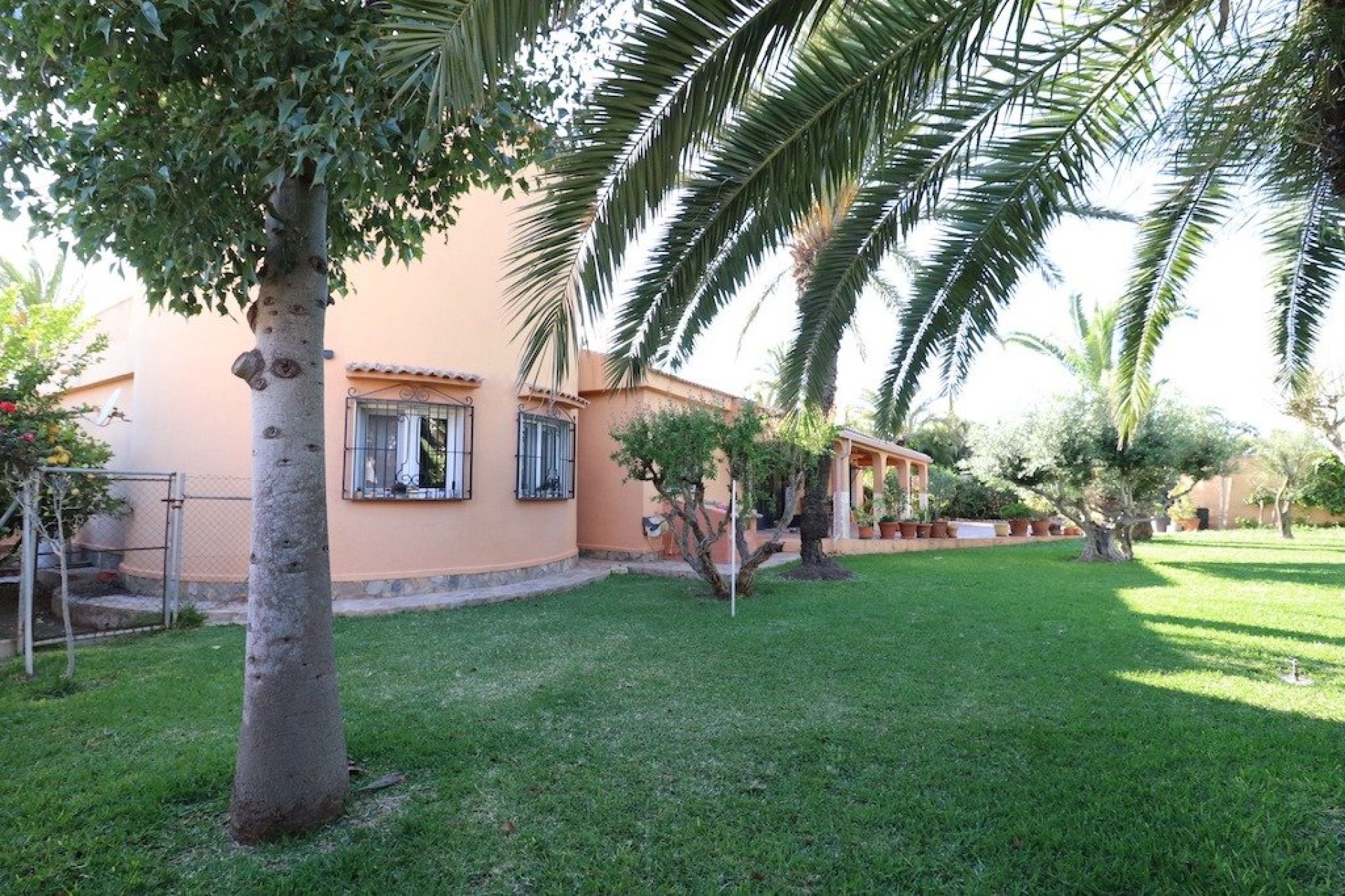 Resale - Chalet - Torrevieja - El chaparral