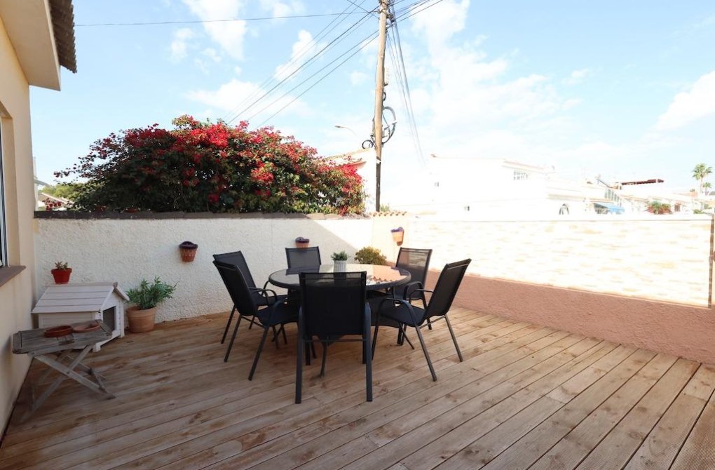 Resale - Chalet - Torrevieja - La Siesta - El Salado - Torreta