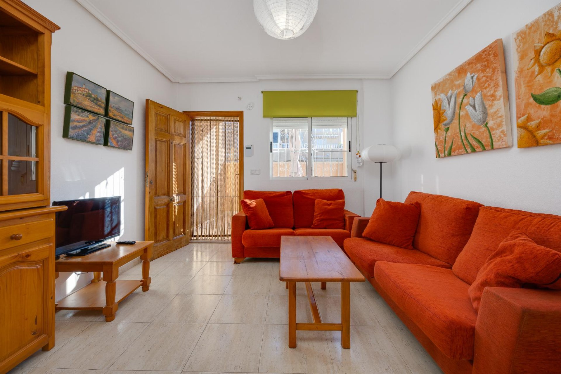 Resale - Chalet - Torrevieja - Pueblo - Centro