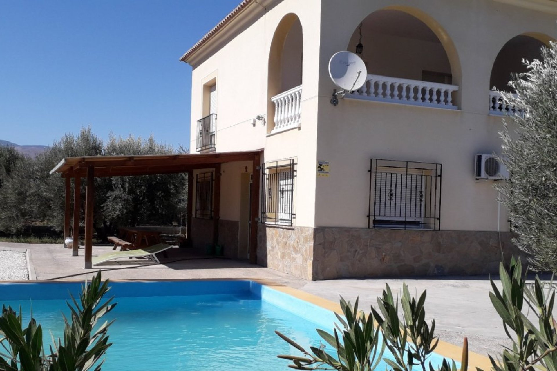 Resale - Country house - Alsodux - ALMERIA