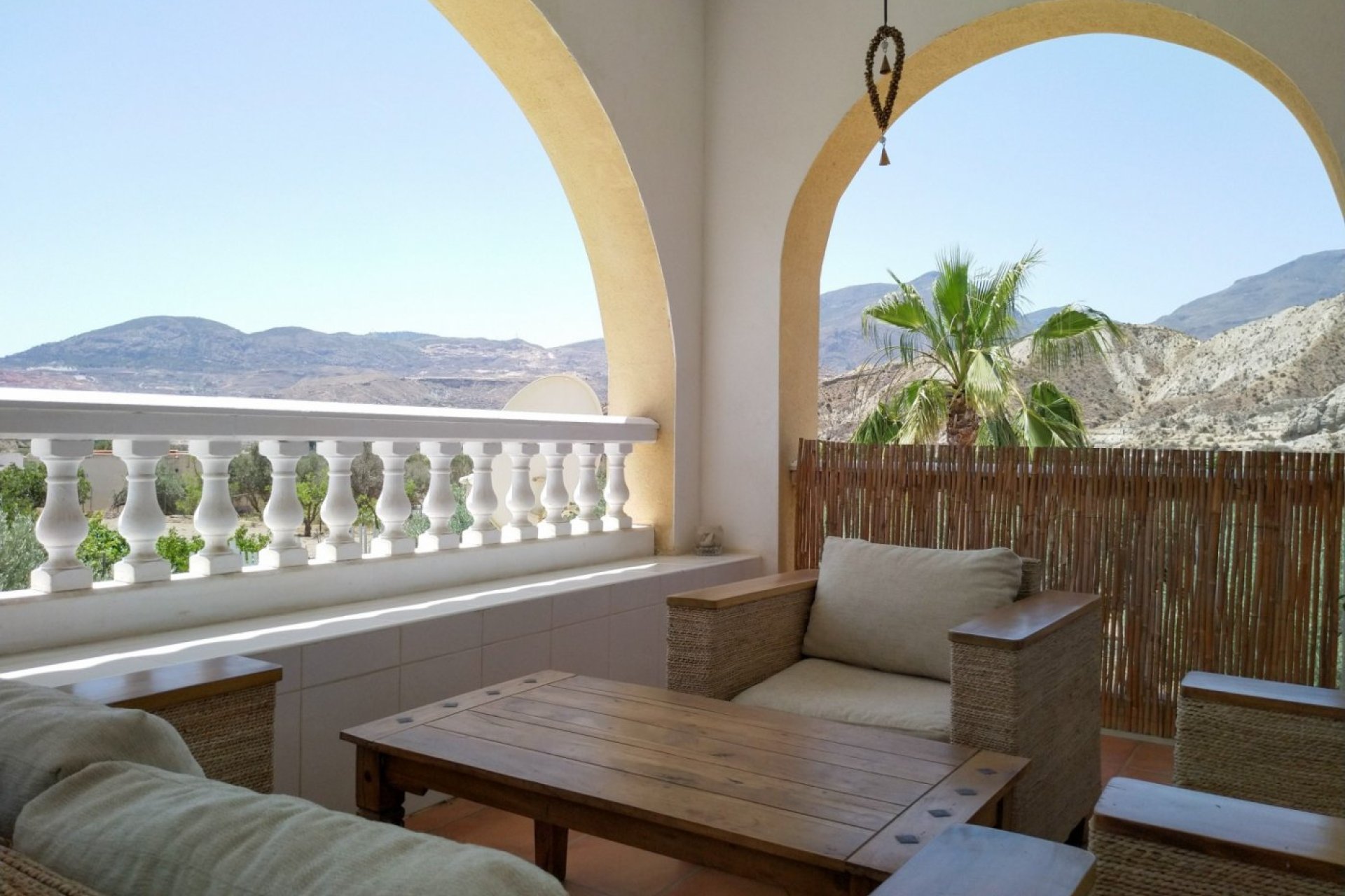 Resale - Country house - Alsodux - ALMERIA