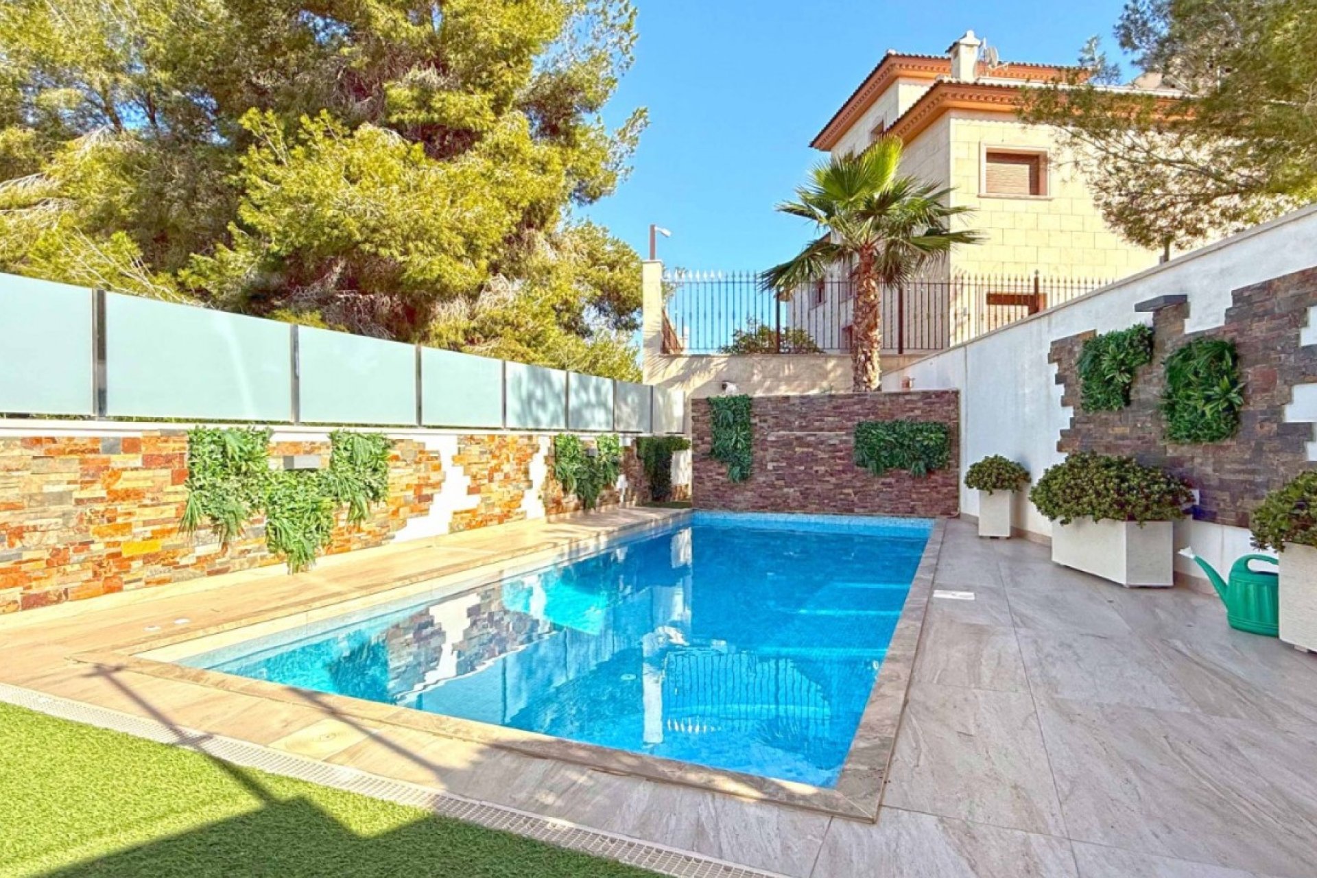 Resale - Detached Villa - Orihuela Costa - Villamartín