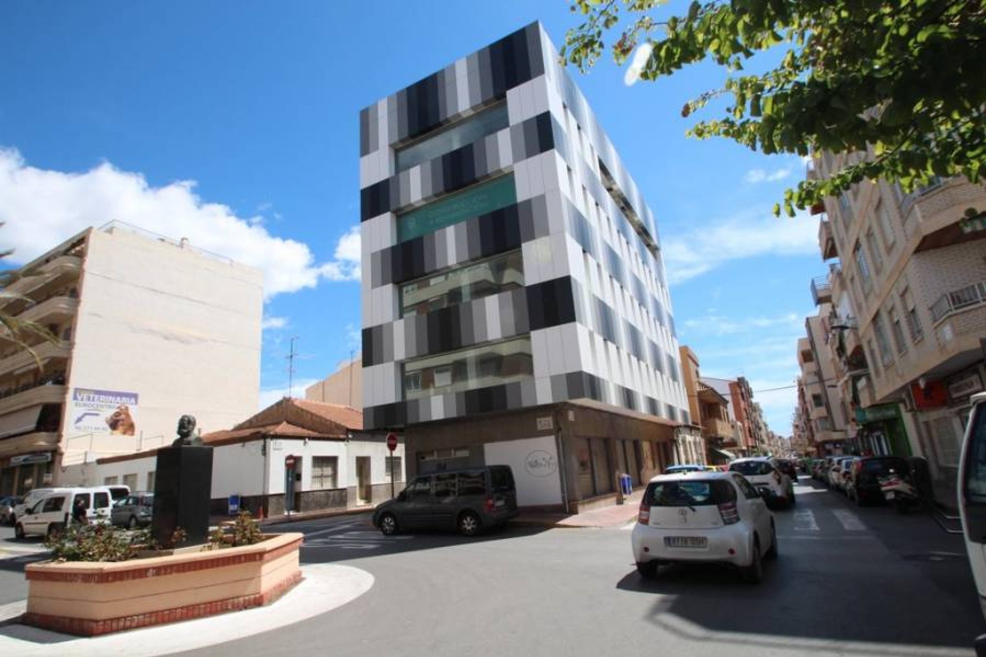 Resale - Edificio - Torrevieja - Centro