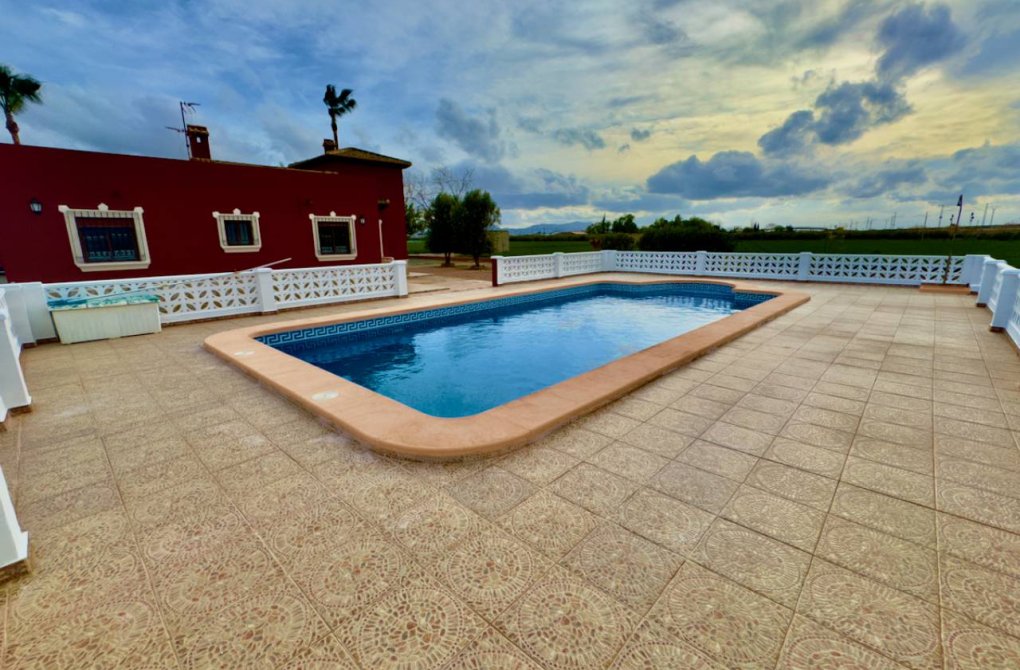 Resale - Finca / Country Property - Orihuela Costa - Orihuela