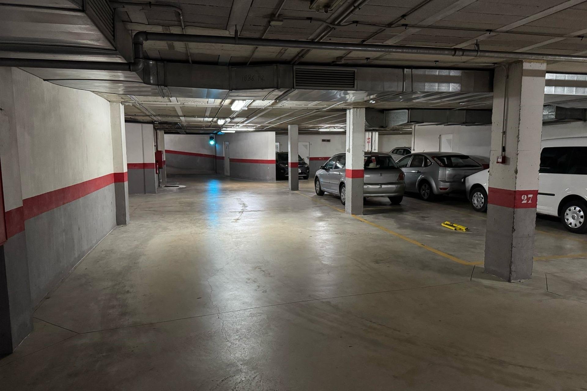 Resale - Garage - Torrevieja - Centro