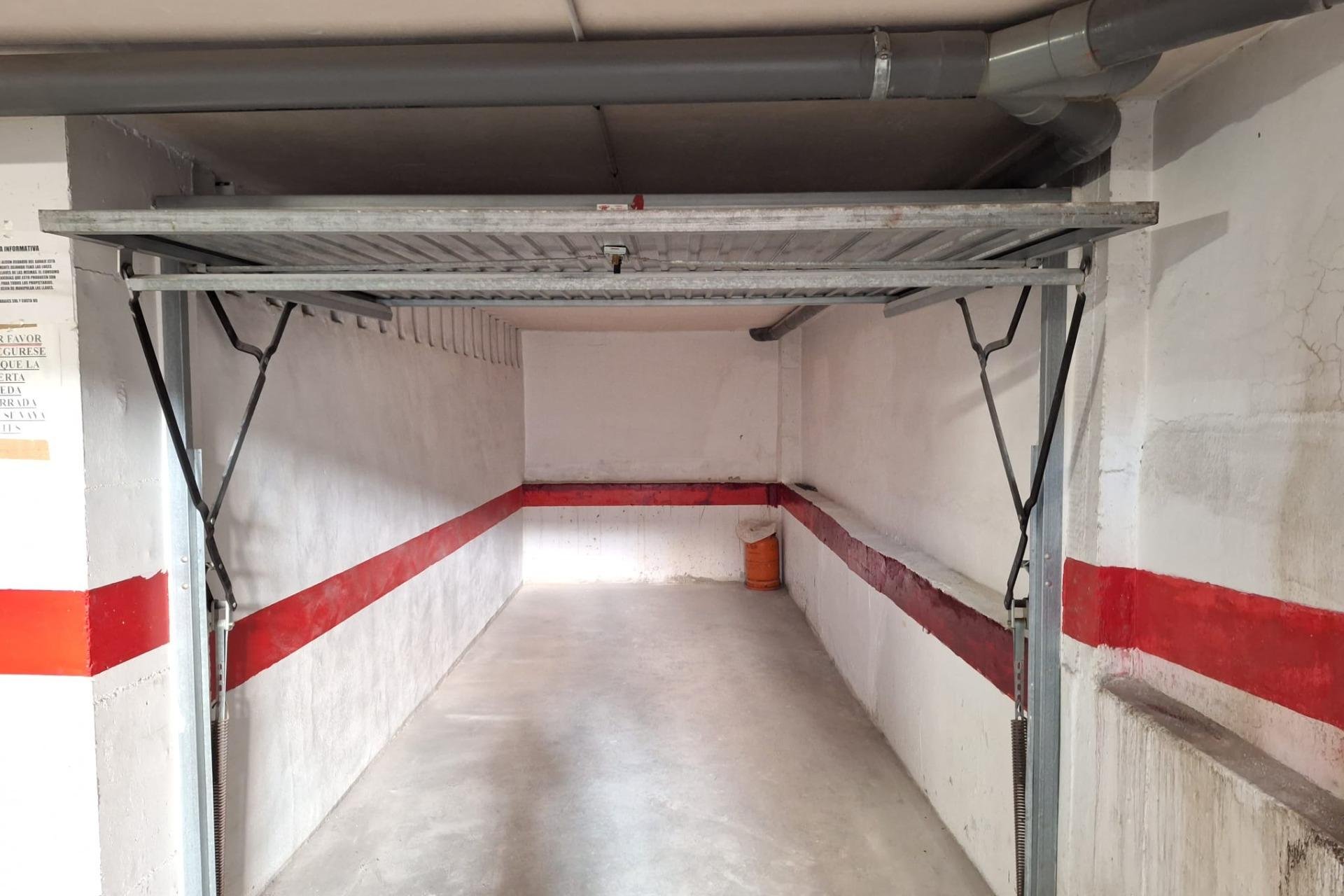 Resale - Garage - Torrevieja - Playa de los locos