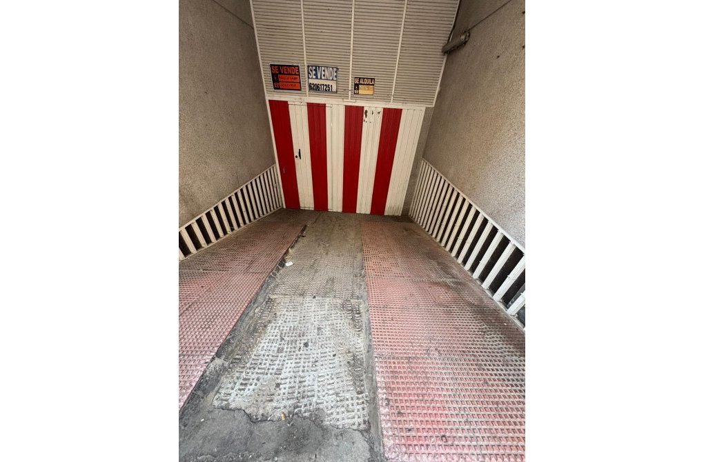 Resale - Garage - Torrevieja - Playa del cura