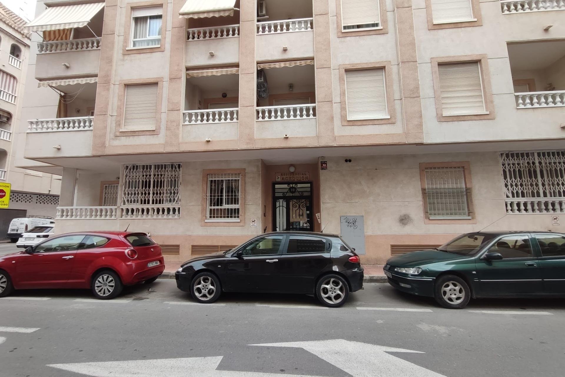 Resale - Ground Floor - Torrevieja - Acequion