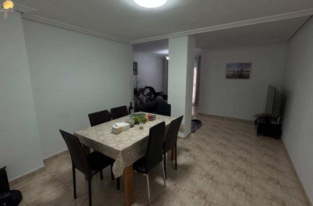 Resale - Ground Floor - Torrevieja - Playa del cura