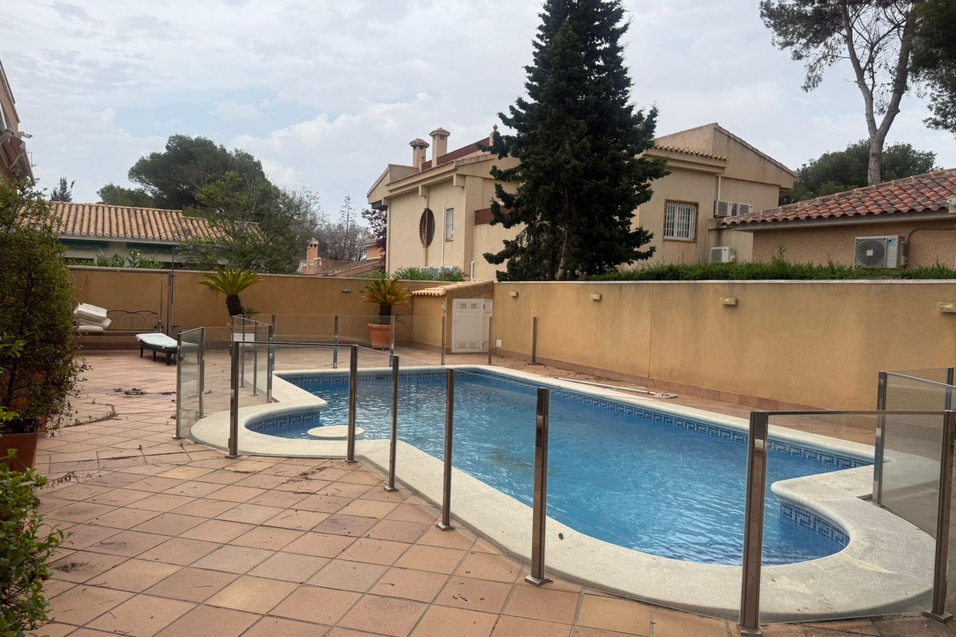 Resale - house - Orihuela Costa - Altos de Campoamor