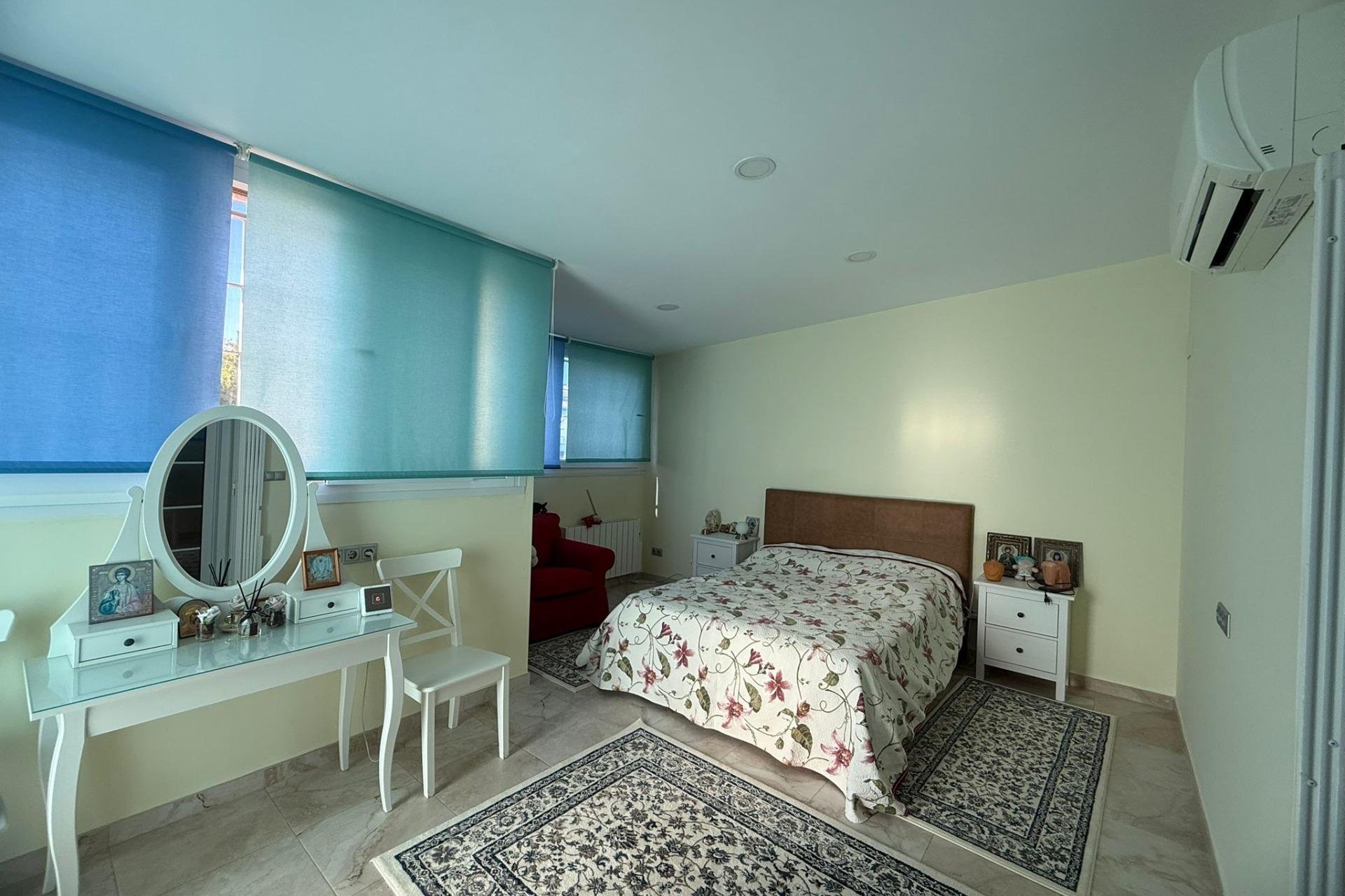 Resale - house - Orihuela Costa - Altos de Campoamor