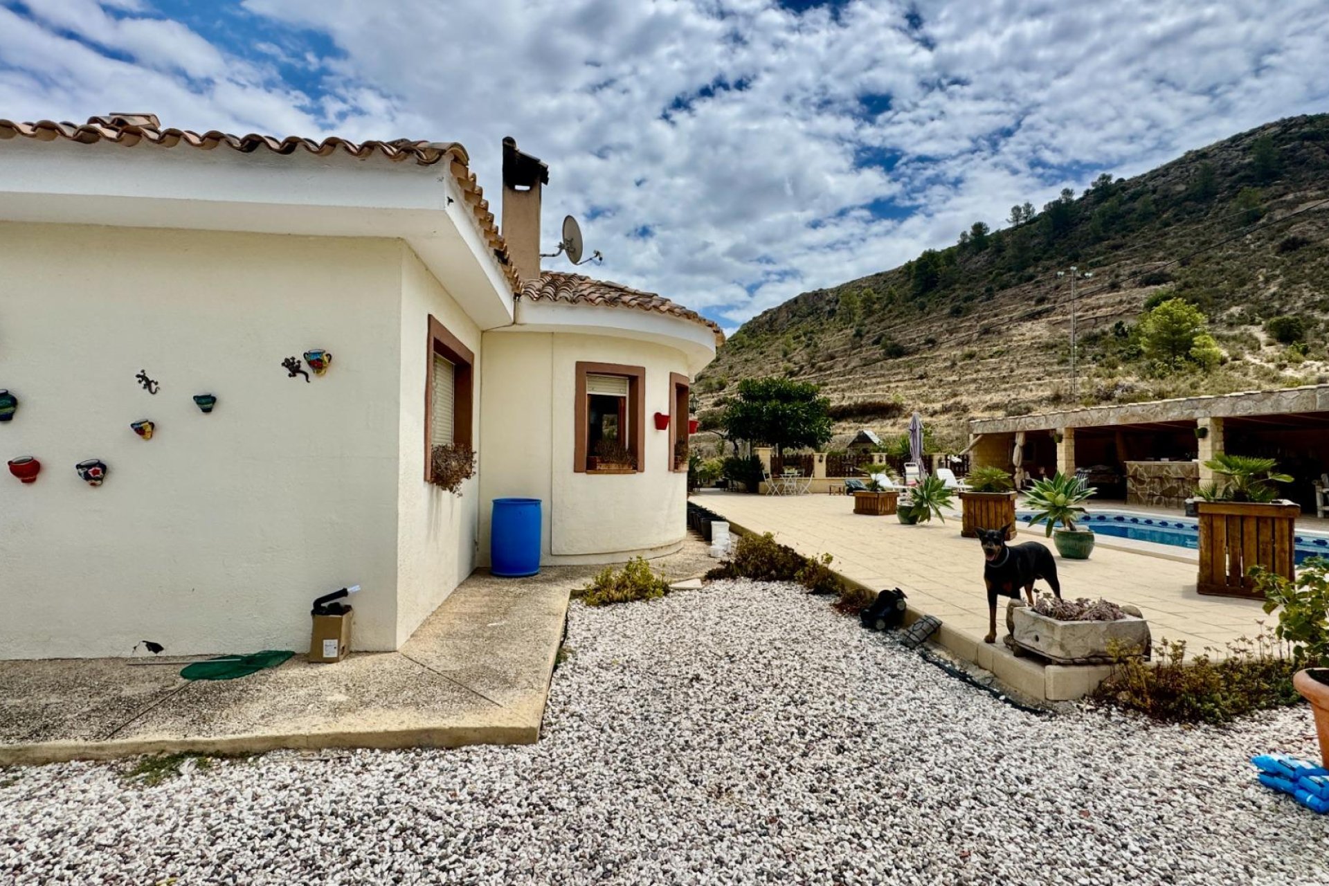 Resale - house - Relleu