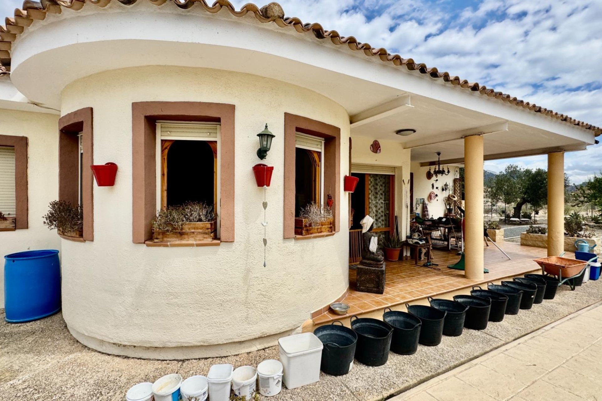 Resale - house - Relleu