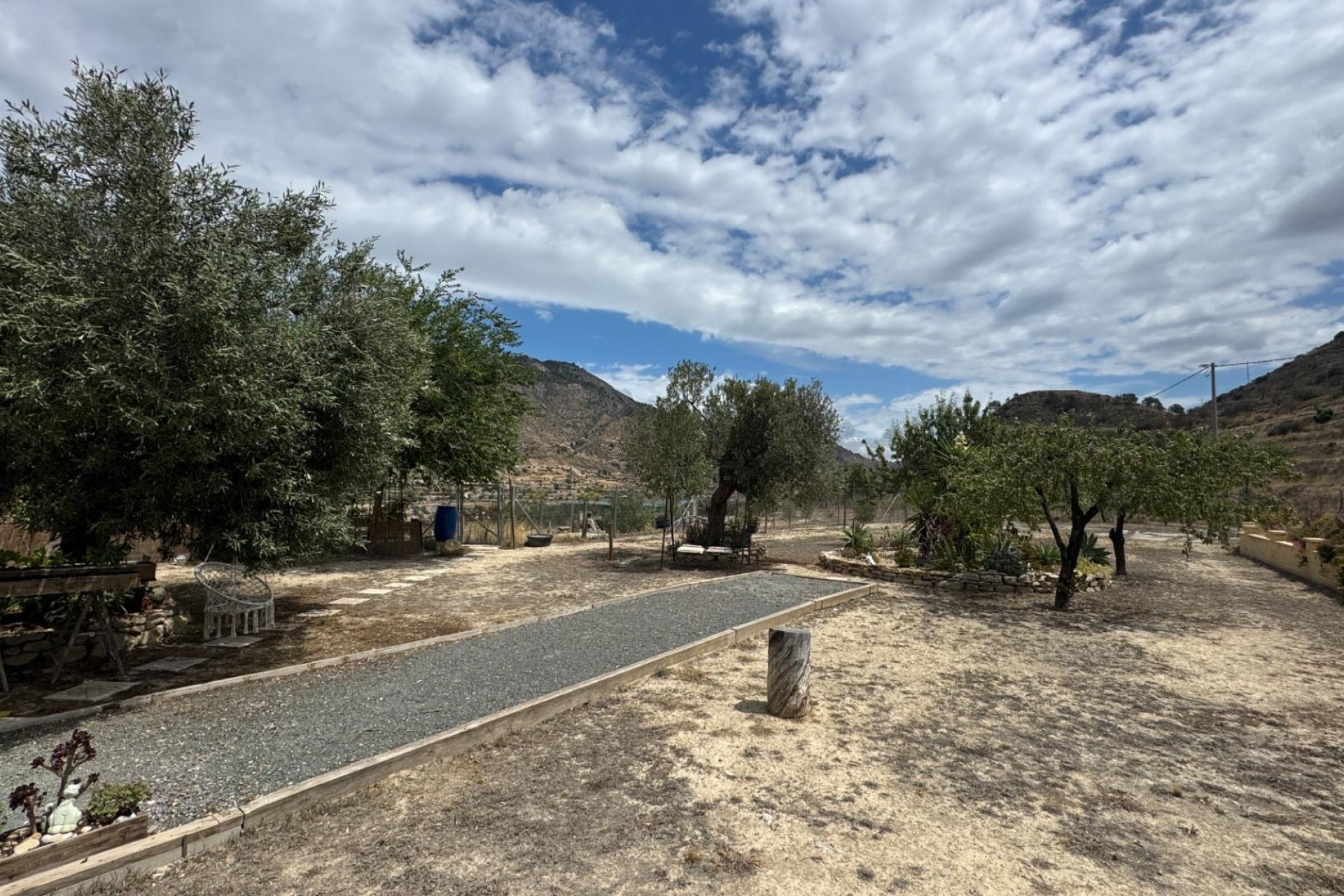 Resale - house - Relleu