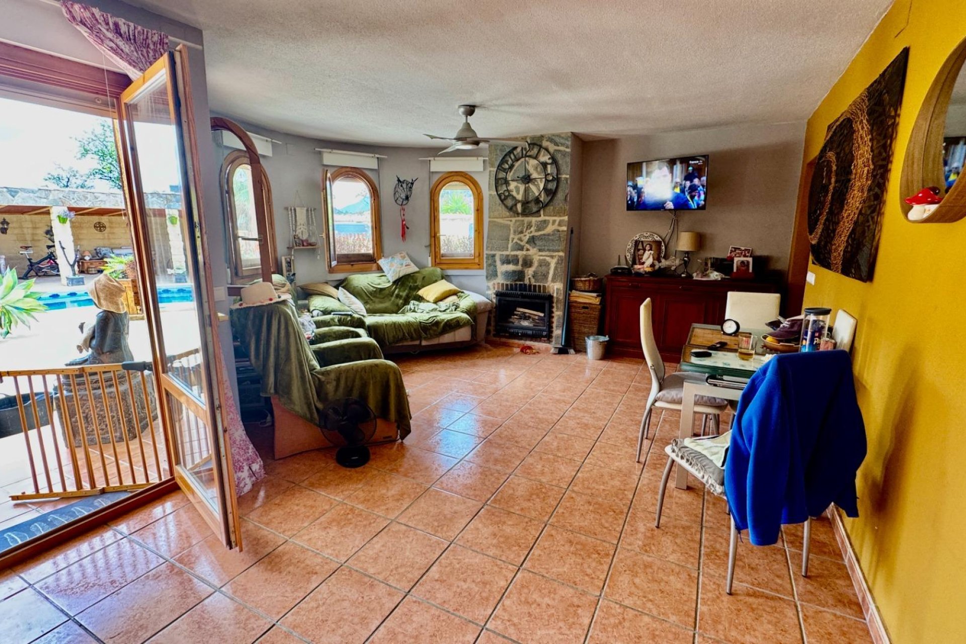 Resale - house - Relleu