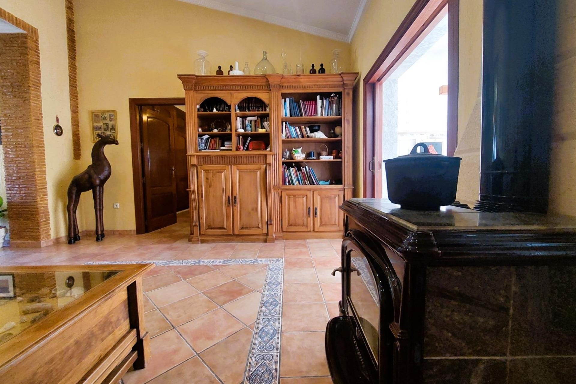 Resale - house - Torrevieja - Centro