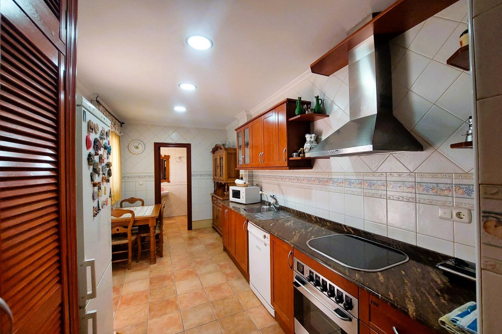 Resale - house - Torrevieja - Centro