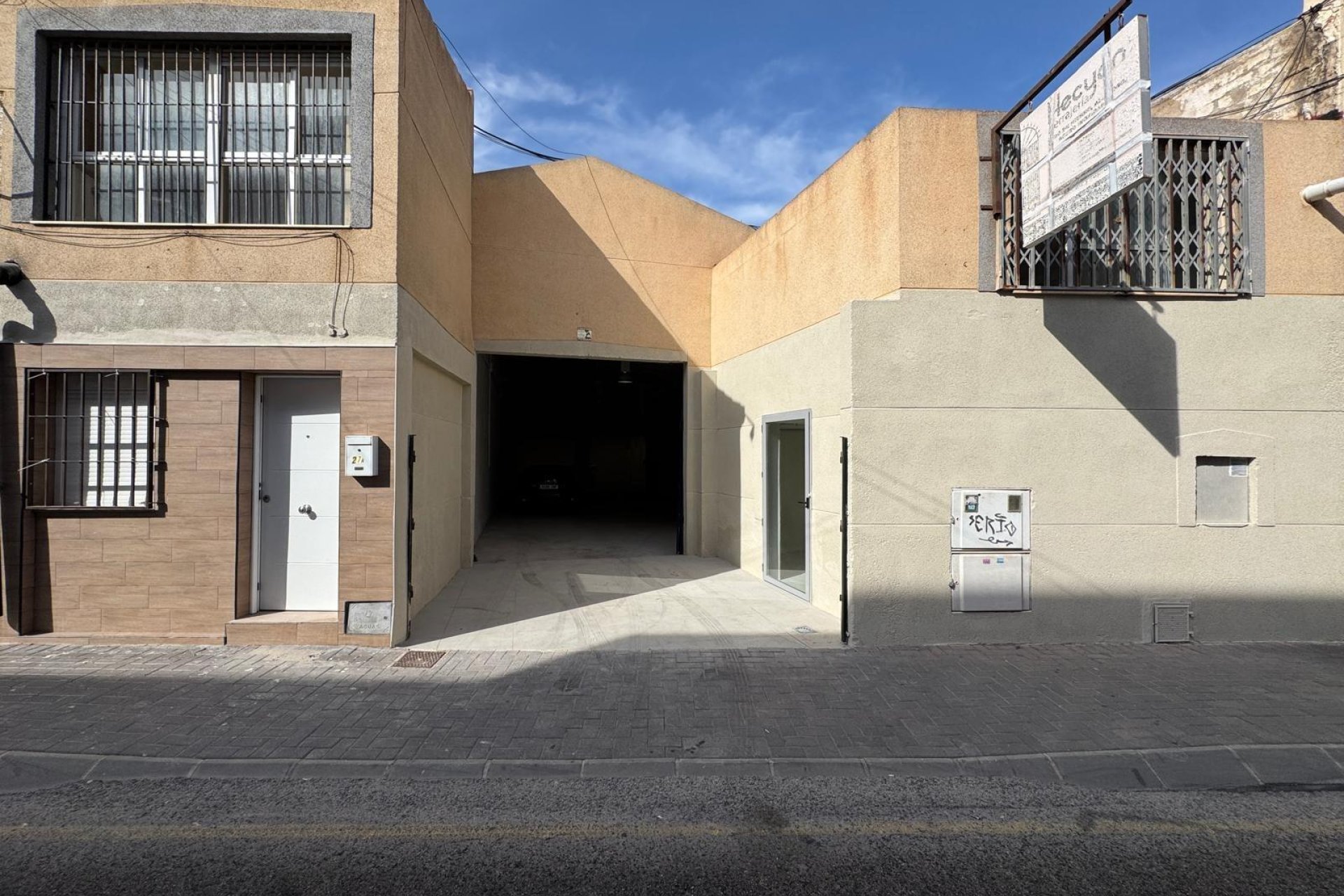 Resale - Industrial unit - Torrevieja - Centro