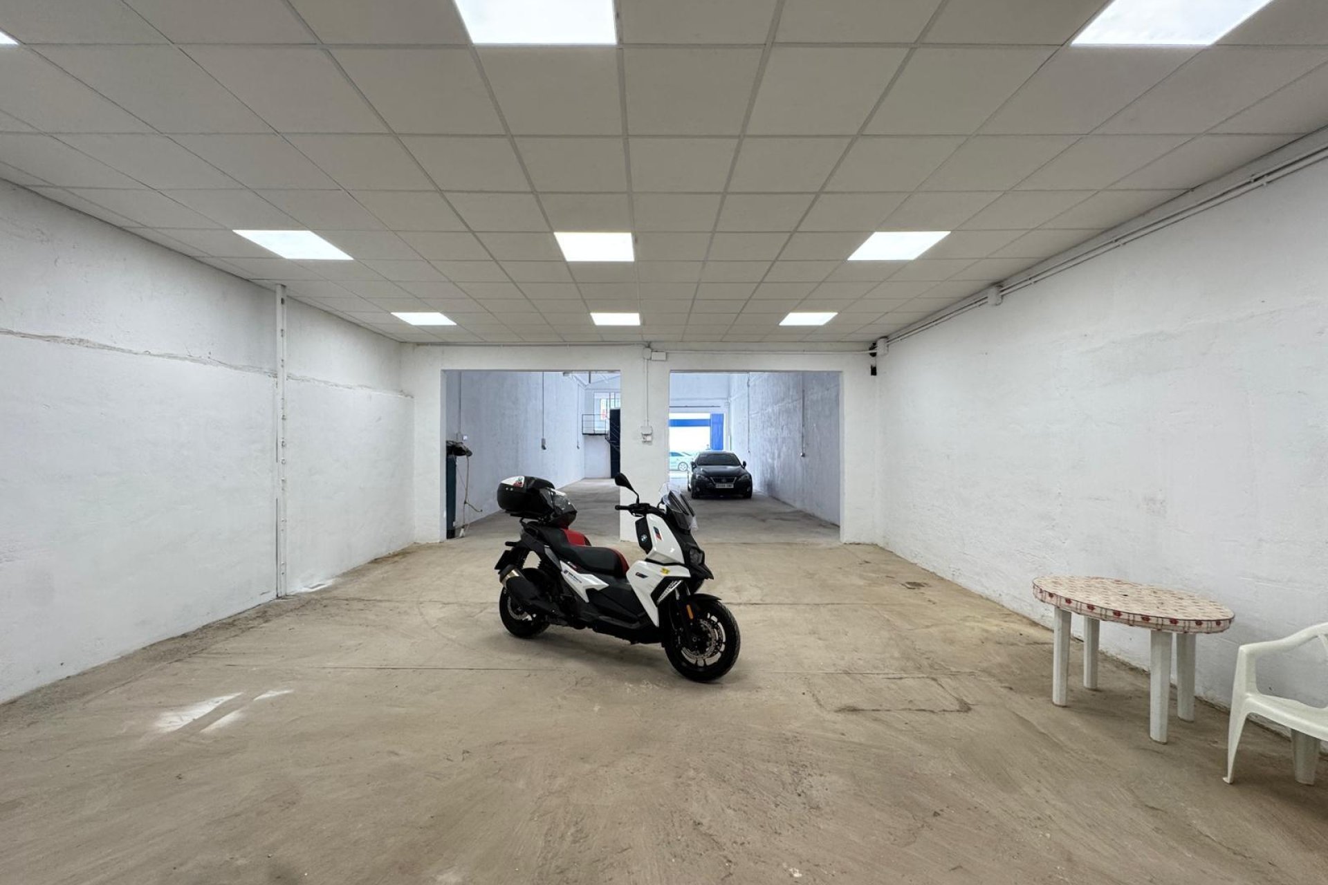 Resale - Industrial unit - Torrevieja - Centro