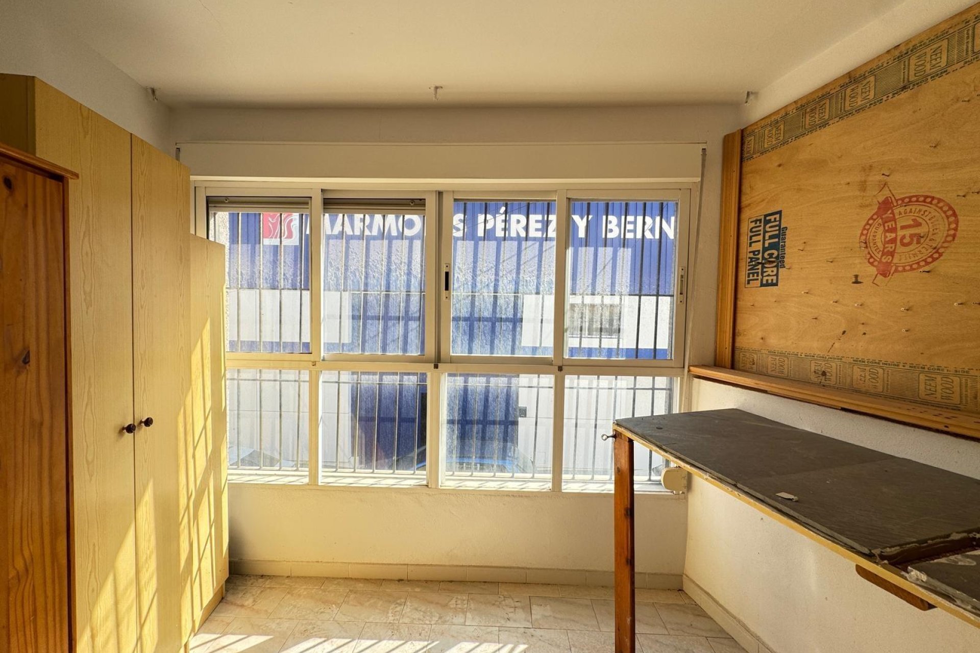 Resale - Industrial unit - Torrevieja - Centro