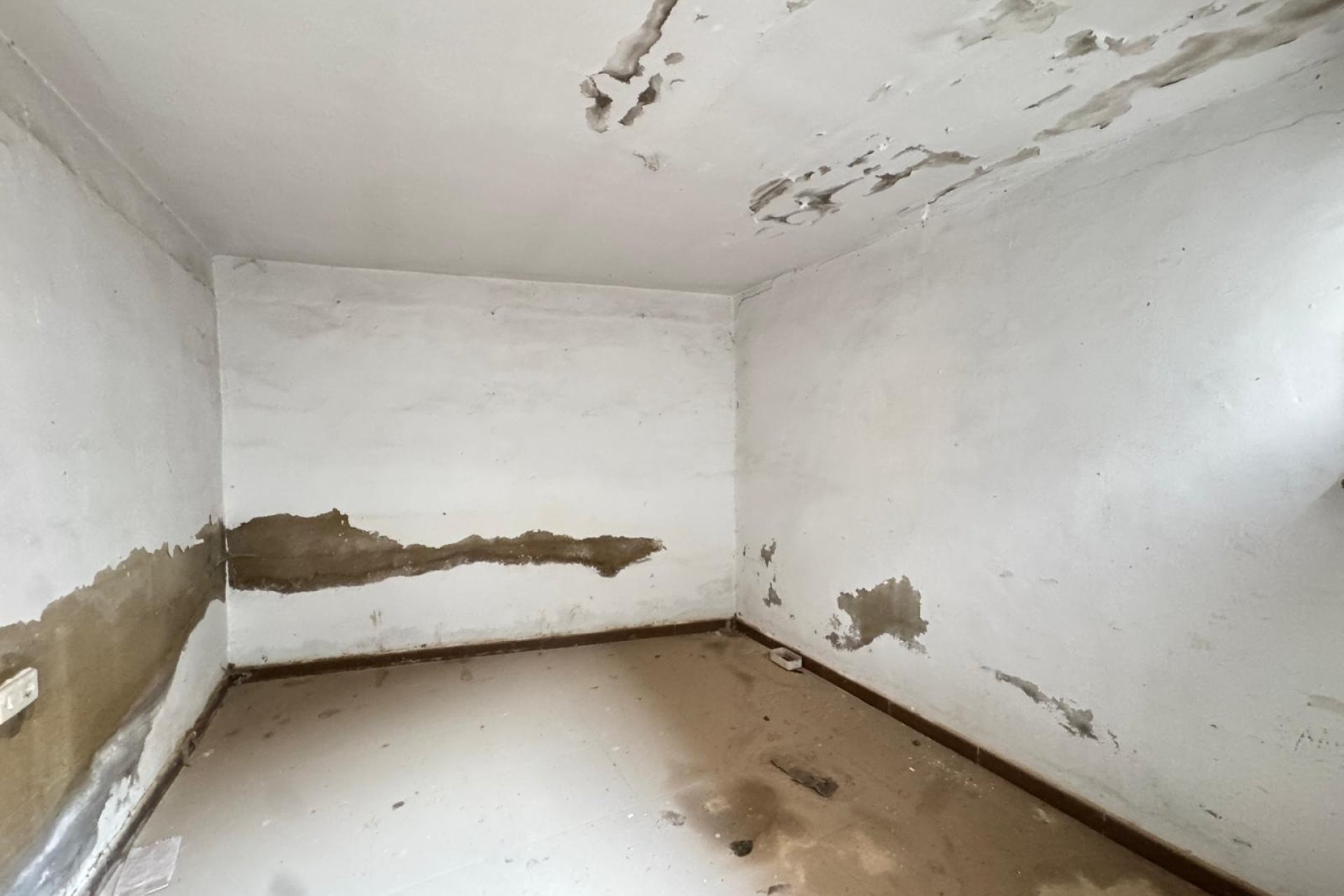 Resale - Industrial unit - Torrevieja - Centro