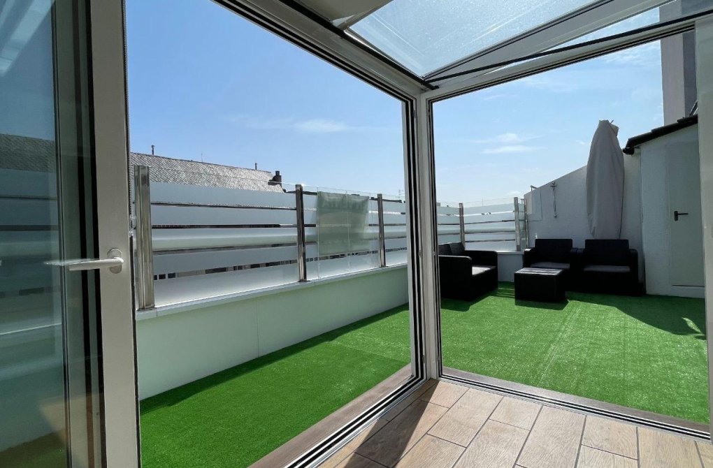 Resale - Penthouse - Oviedo