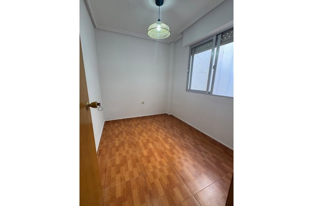 Resale - Penthouse - Torrevieja - Playa de los locos