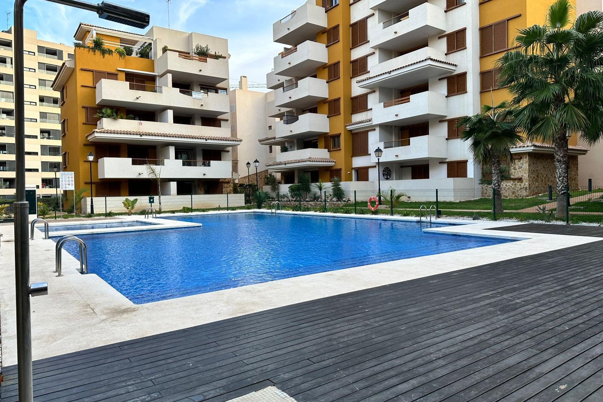 Resale - Penthouse - Torrevieja - Punta prima