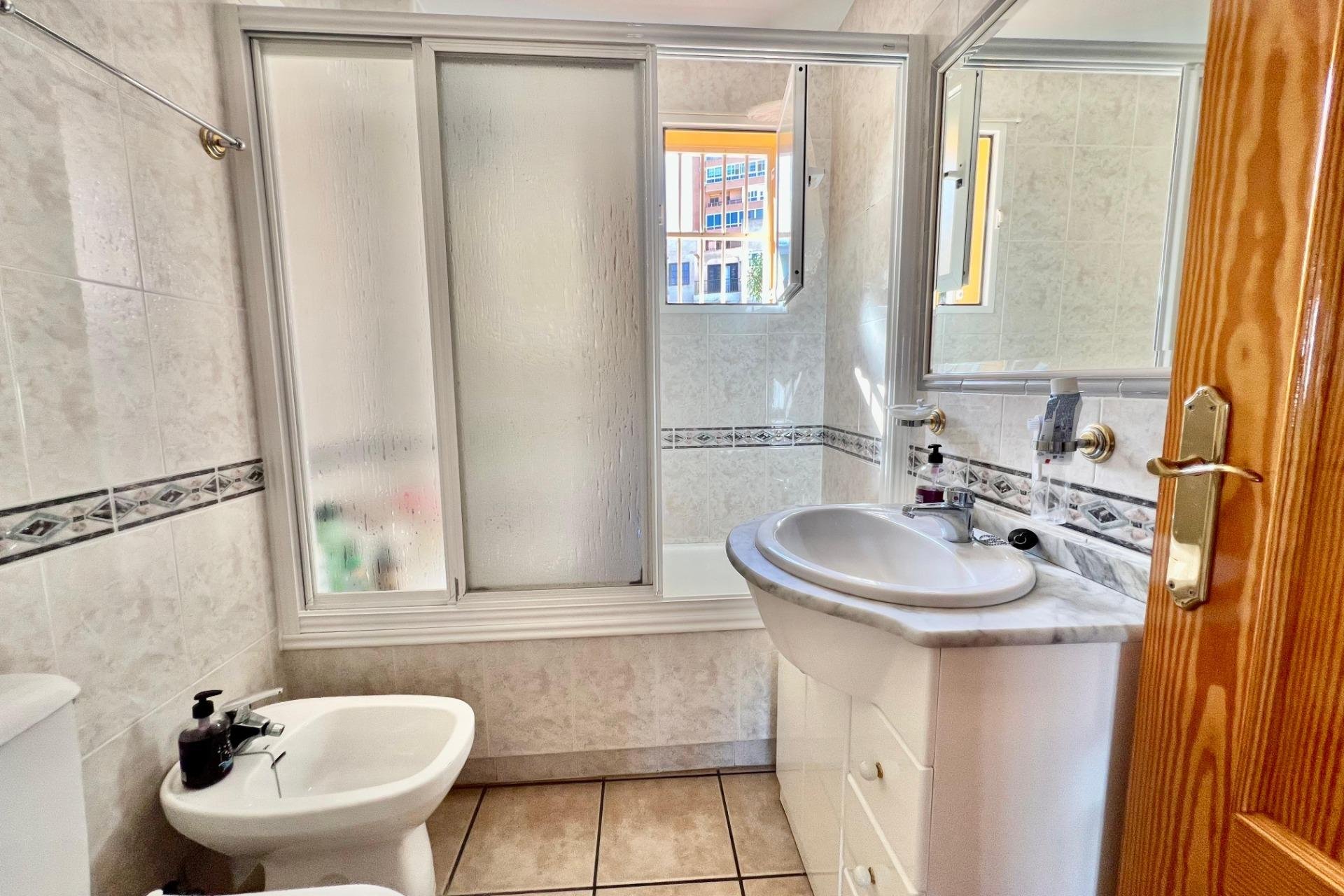 Resale - Semi - Torrevieja - Cabo cervera