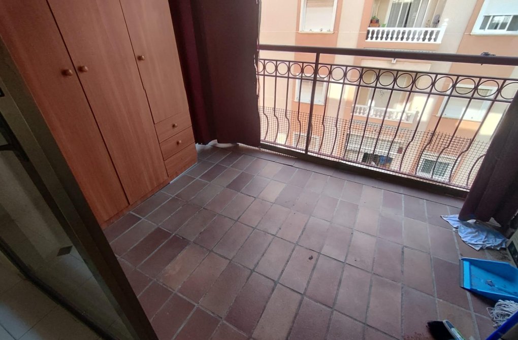 Resale - Studio - Torrevieja - Centro