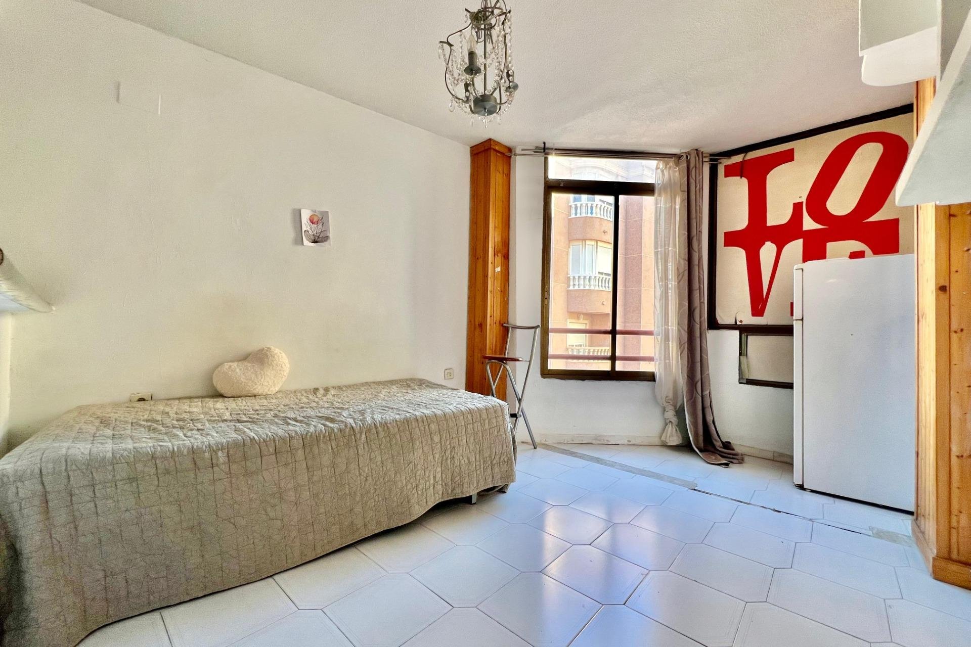 Resale - Studio - Torrevieja - Centro