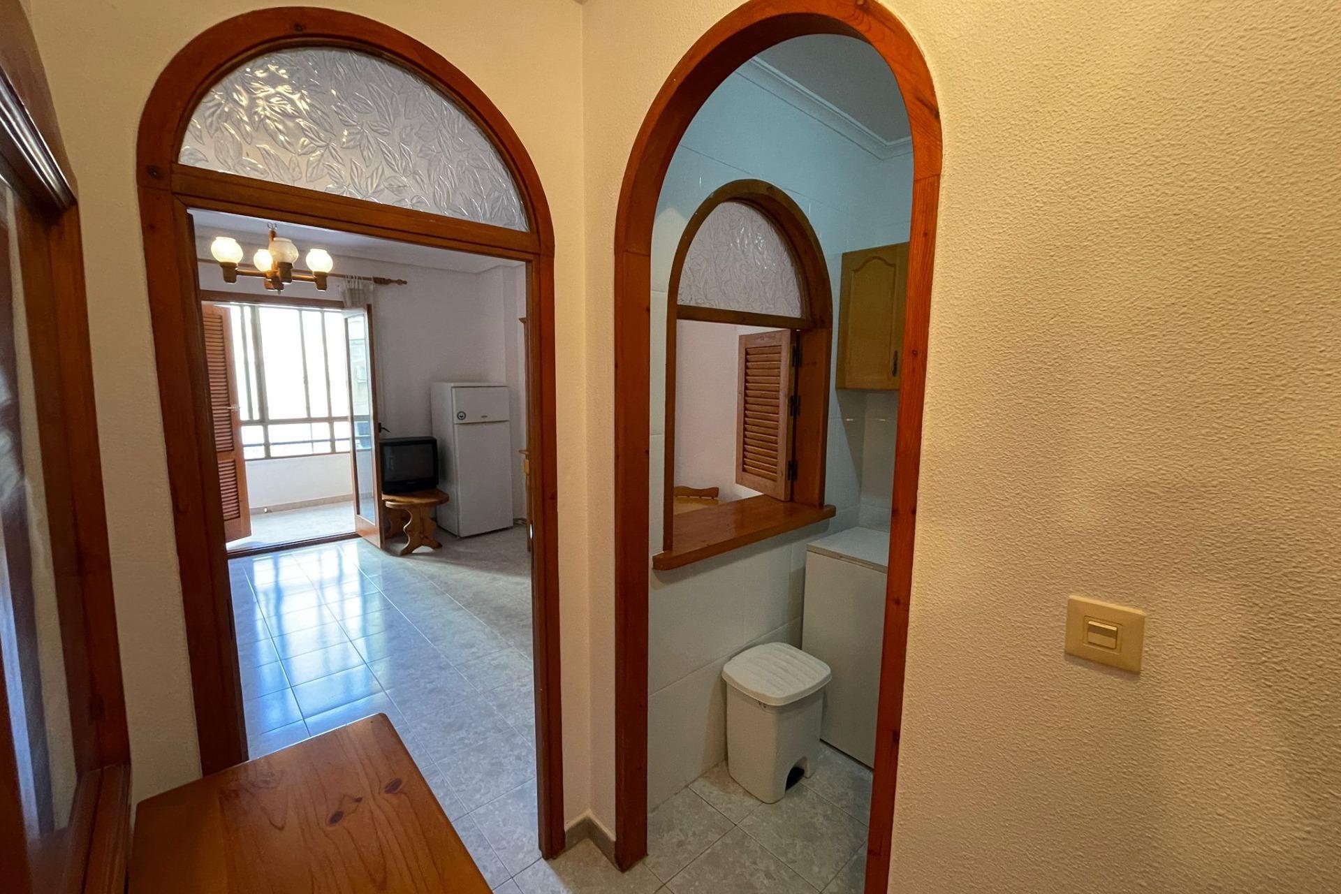 Resale - Studio - Torrevieja - Estacion de autobuses