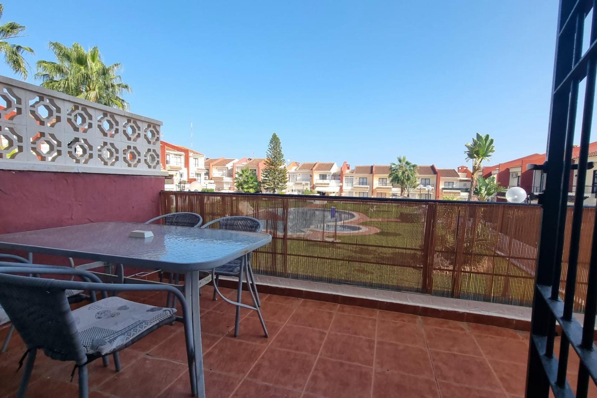 Resale - Terraced house - Guardamar del Segura - EL RASO