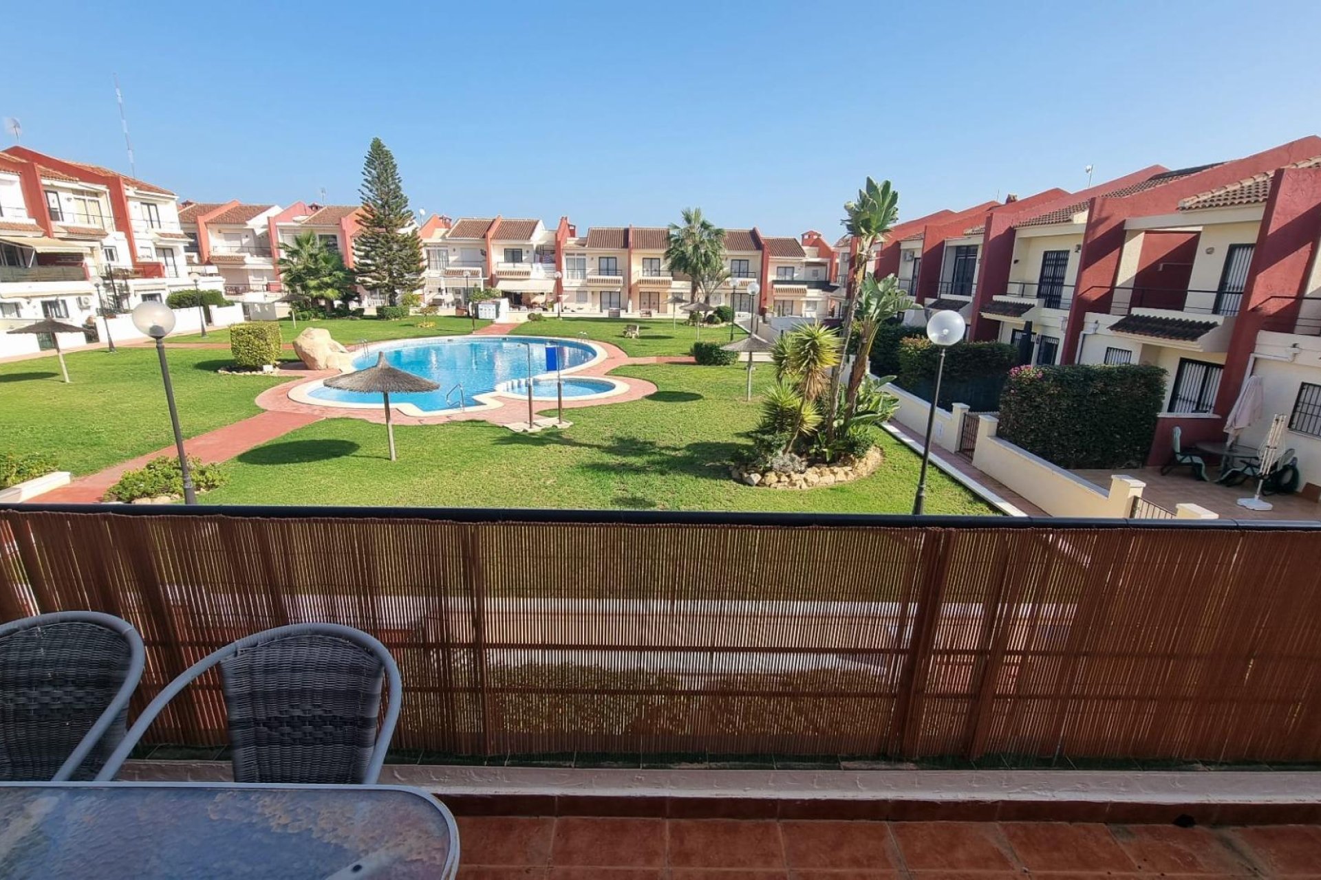 Resale - Terraced house - Guardamar del Segura - EL RASO