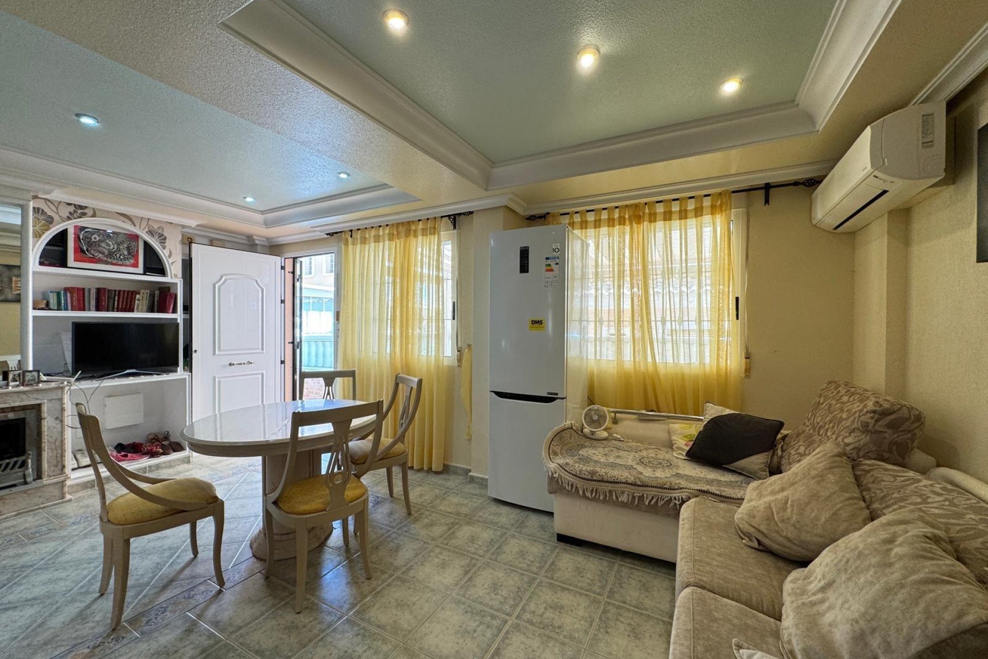 Resale - Terraced house - Guardamar del Segura - Urbanizaciones