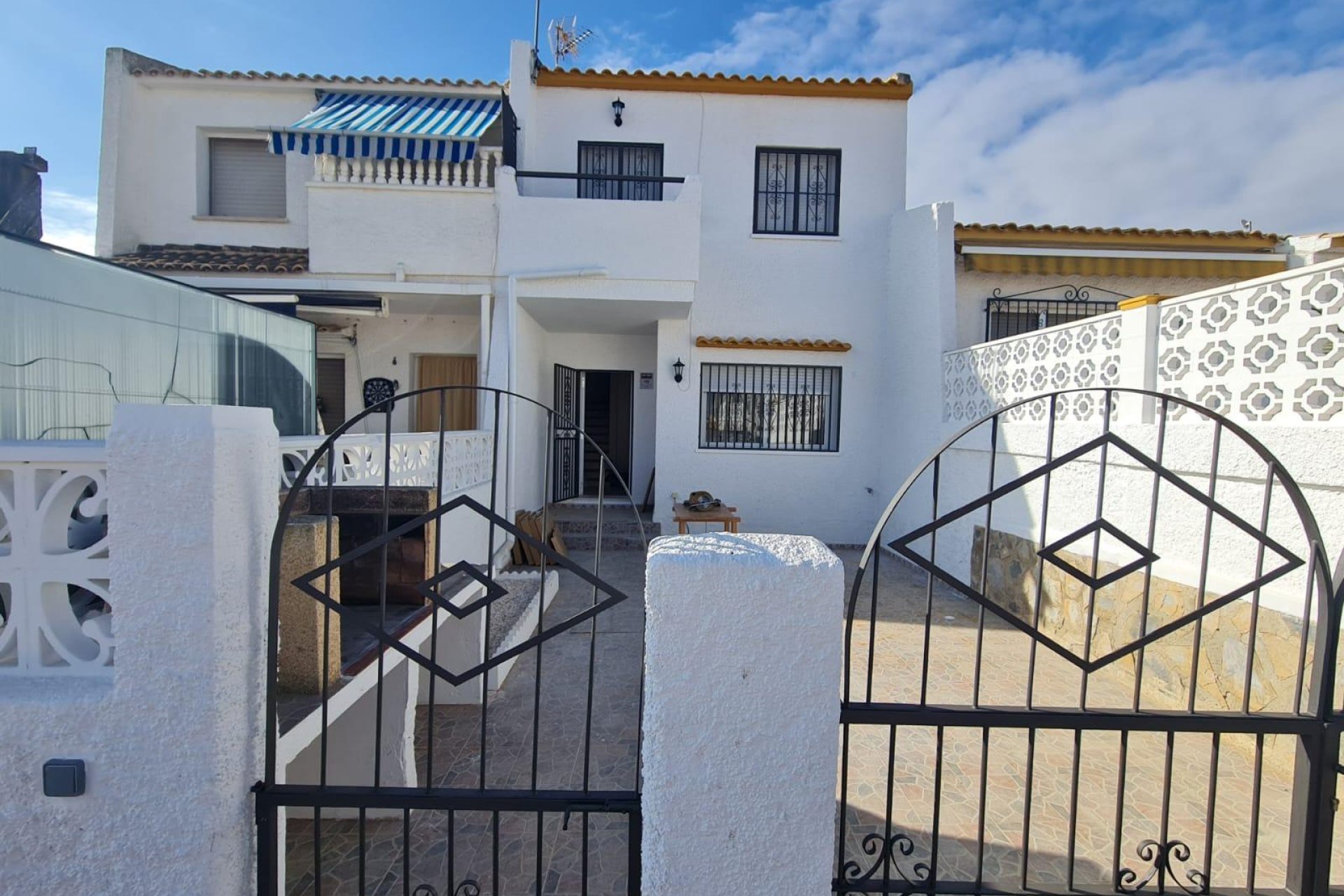 Resale - Terraced house - Orihuela Costa - La Florida