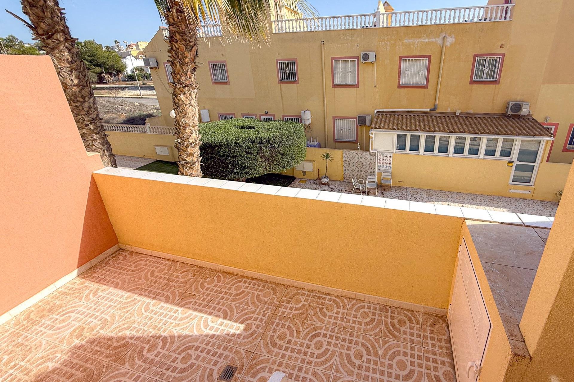 Resale - Terraced house - Orihuela Costa - Las Filipinas