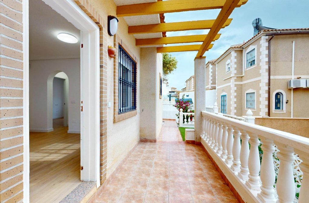 Resale - Terraced house - San Miguel de Salinas - BLUE LAGOON