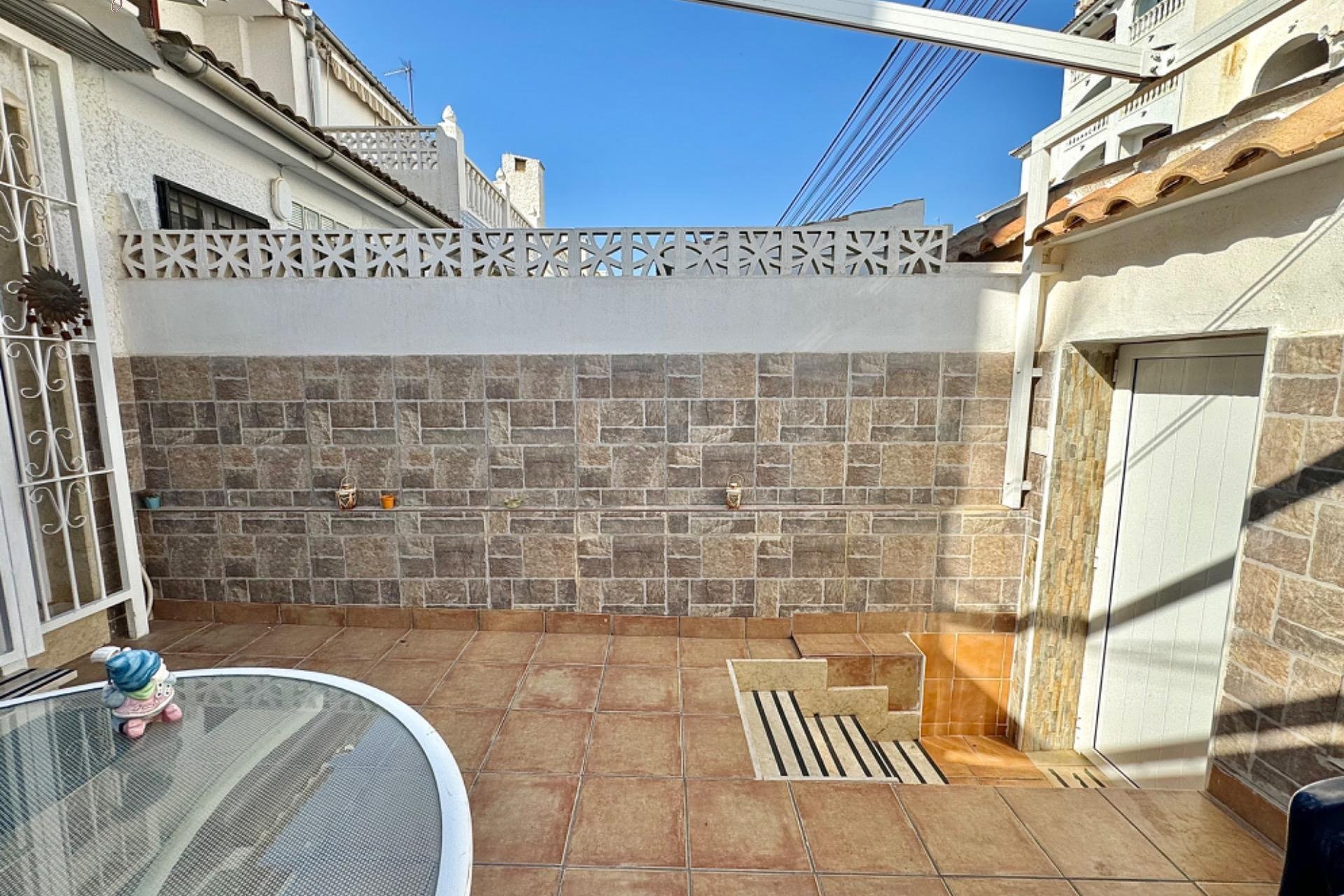 Resale - Terraced house - Torrevieja - Calas blanca